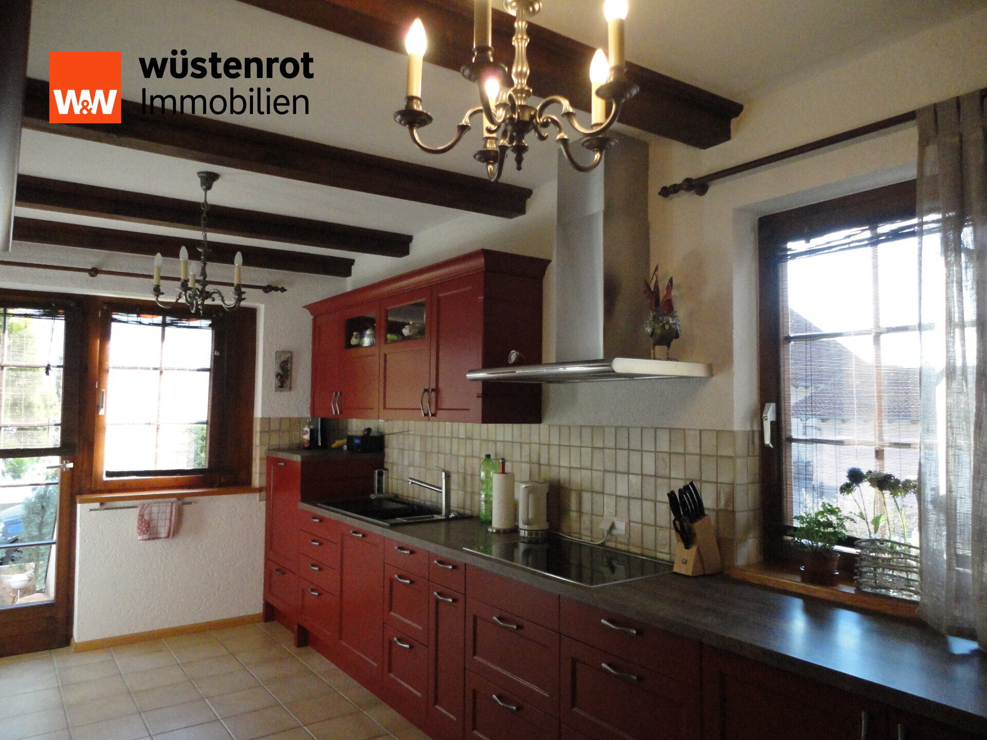 Immobilienangebot - Herbolzheim / Wagenstadt - Alle - Großzügiges Einfamilienhaus Herbolzheim Wagenstadt mit Einliegerwohnung und Doppelgarage