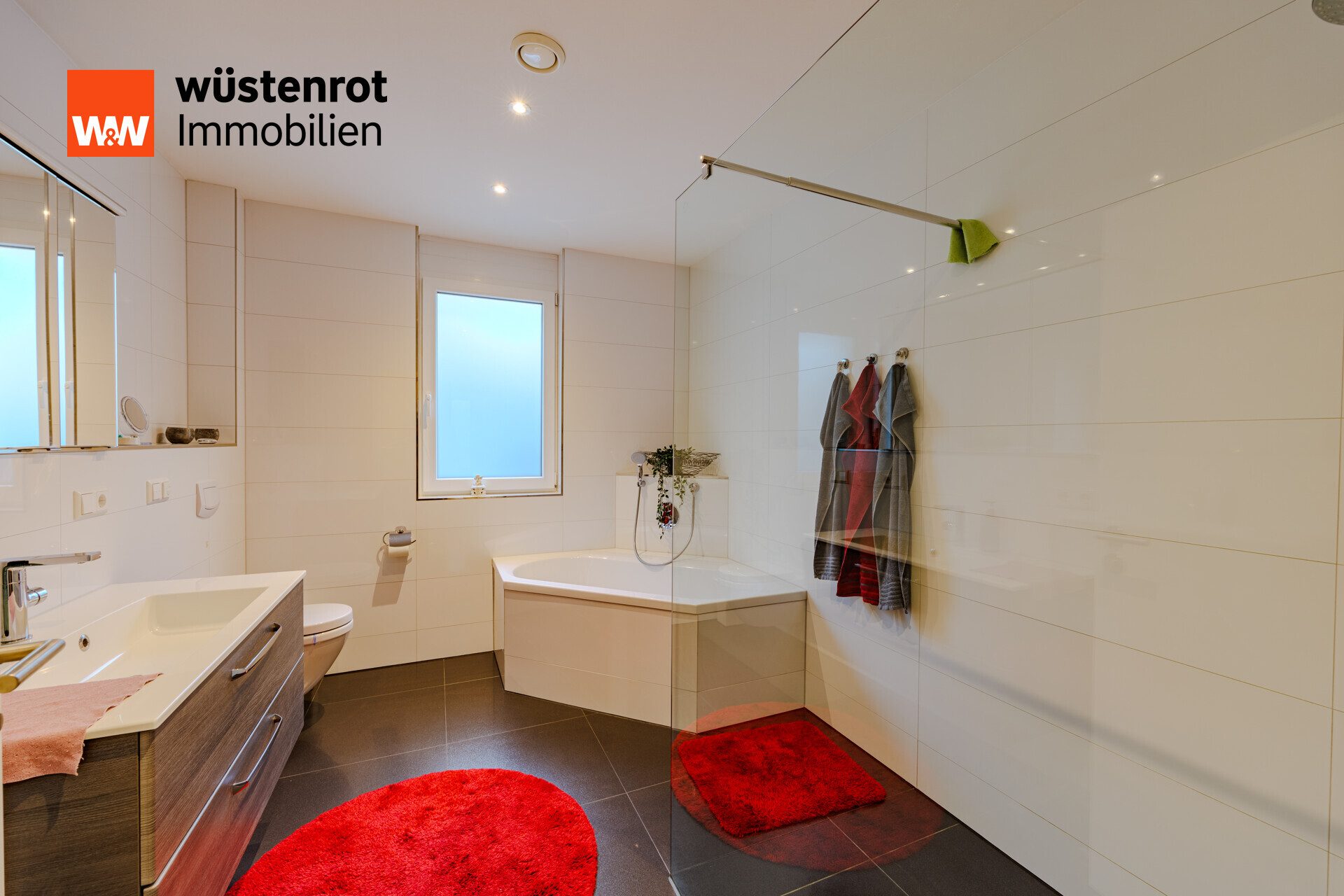 Immobilienangebot - Kippenheim / Schmieheim - Alle - **Moderne 4-Zimmer-Wohnung mit hochwertiger Ausstattung in ruhiger Wohnlage**