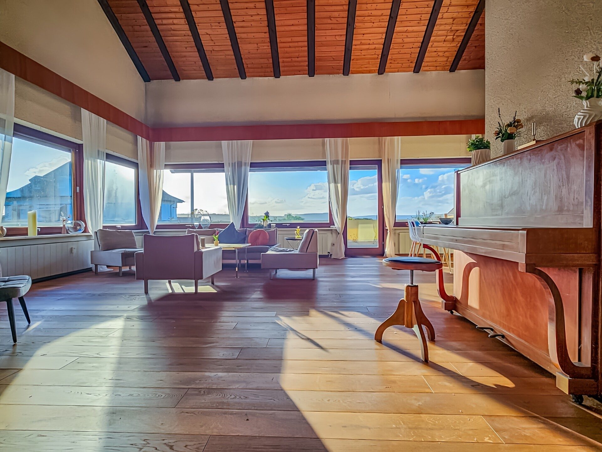 Immobilienangebot - Zweibrücken - Alle - Visionäres Architekturjuwel trifft auf Wohnen und Arbeiten mit inspirierendem Panoramablick