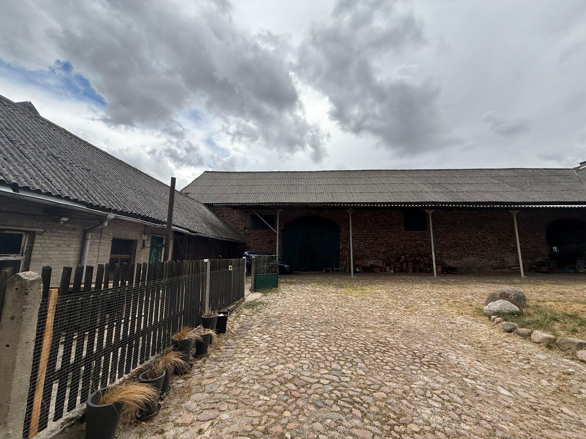 Immobilienangebot - Eickendorf - Alle - Historisches Anwesen mit modernem Wohnkomfort & viel Platz in Eickendorf – Ideal für Familien, Tierliebhaber oder kreative Nutzung