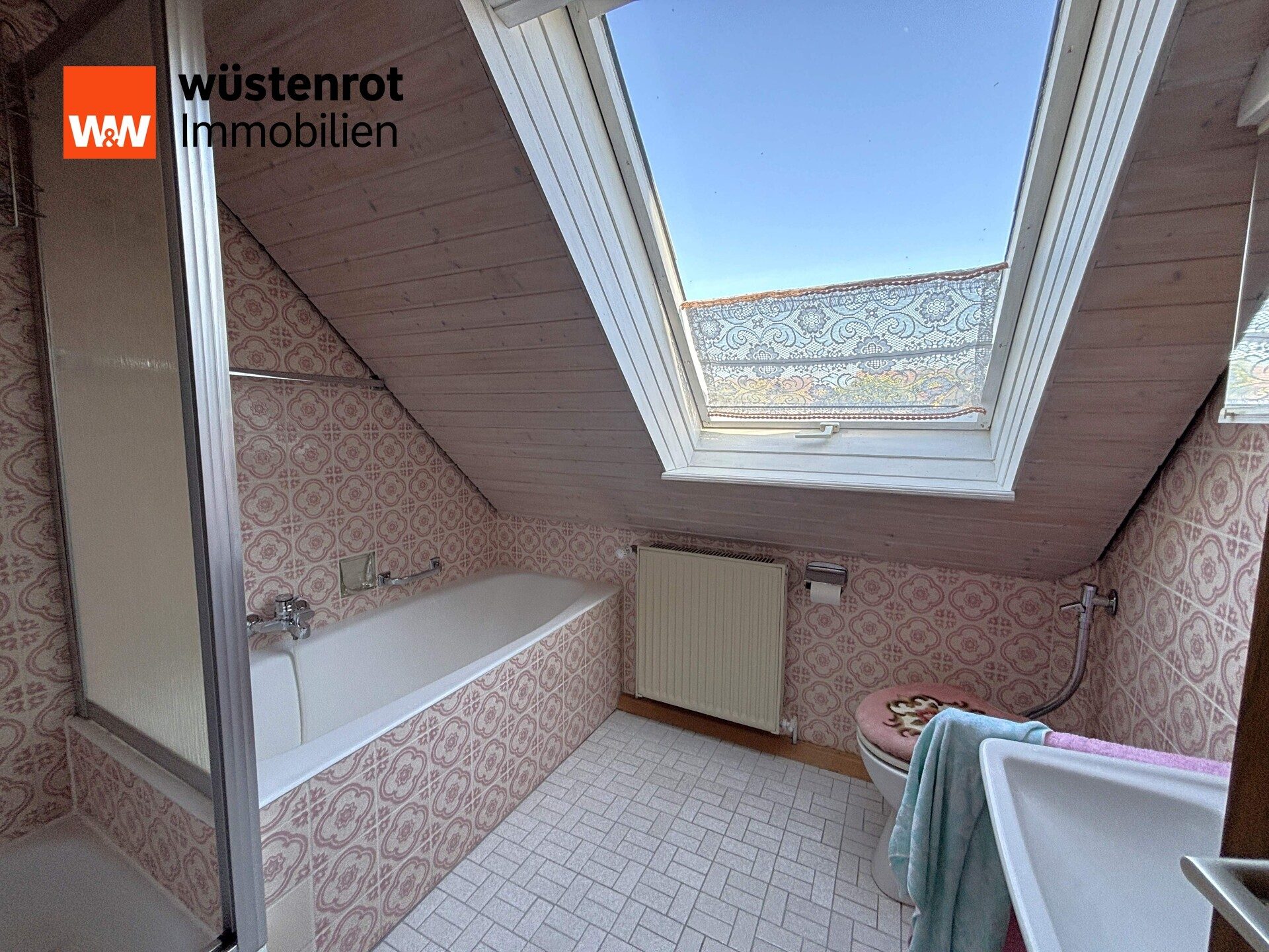 Immobilienangebot - Ammerthal - Alle - "Solider Grundstein für individuelle Träume"
7-Z-EFH mit ca. 136 m²...