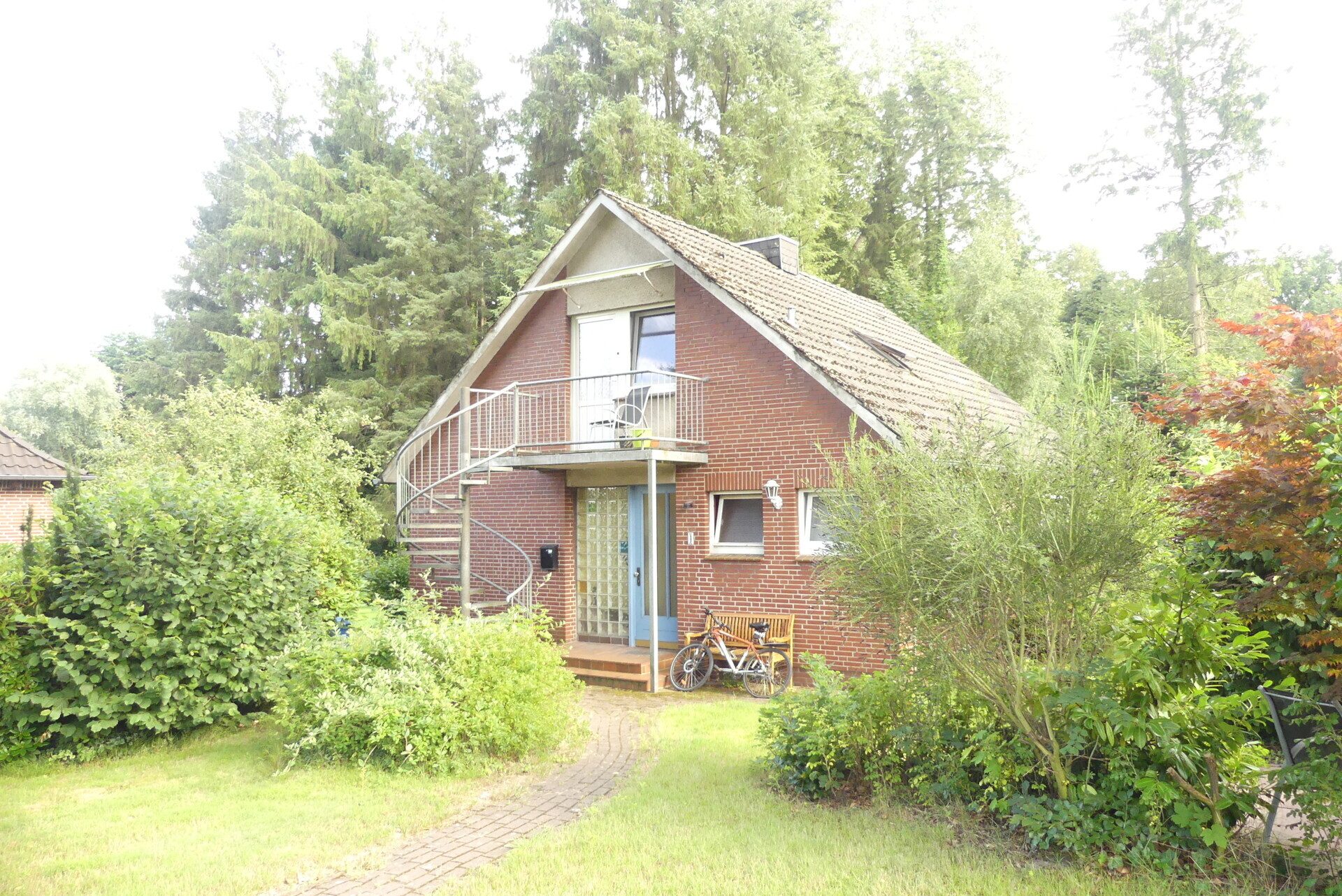 Immobilienangebot - Wingst - Alle - EFH mit vermieteter Einliegerwohnung in Wingst