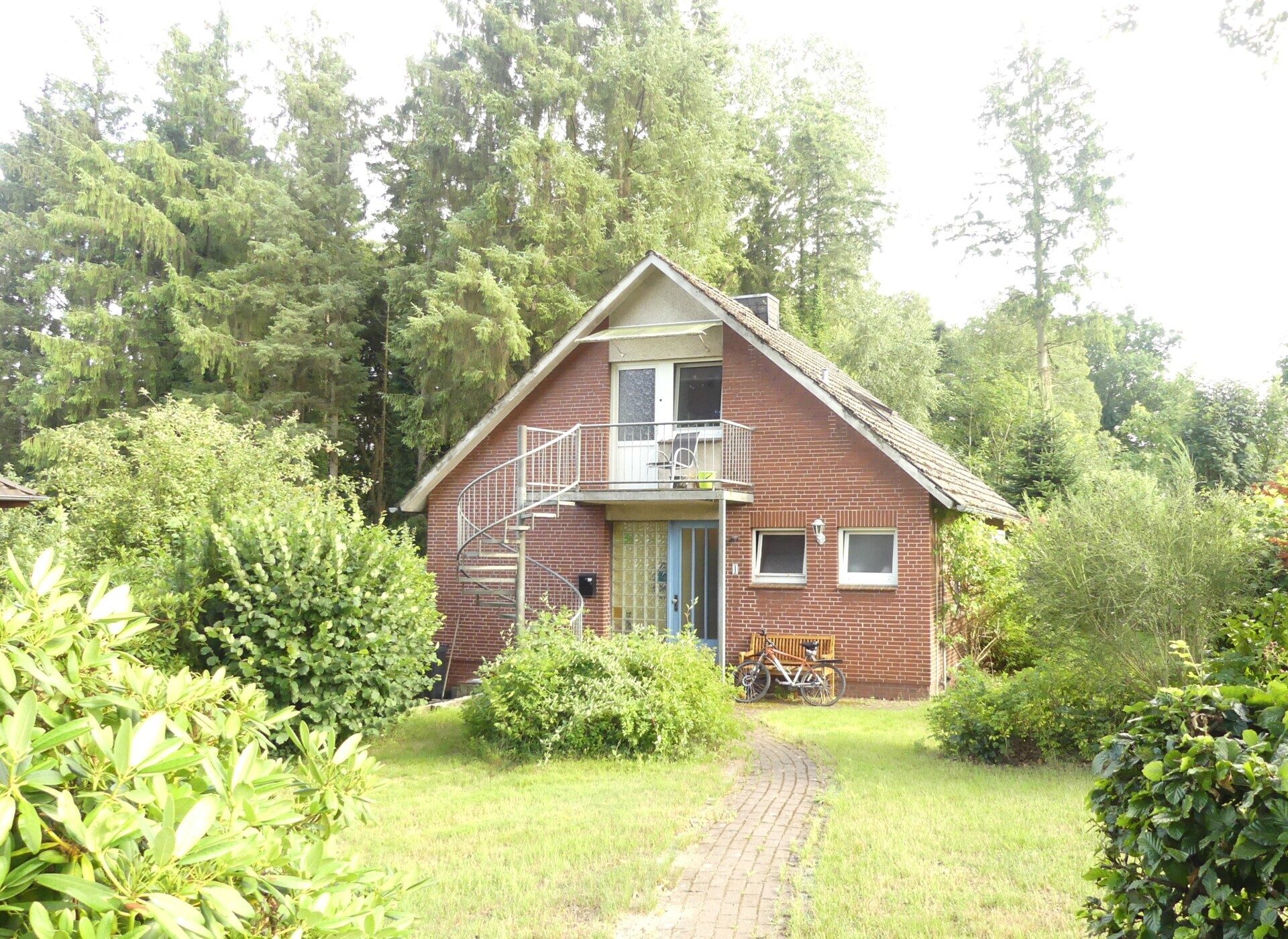 Immobilienangebot - Wingst - Alle - EFH mit vermieteter Einliegerwohnung in Wingst