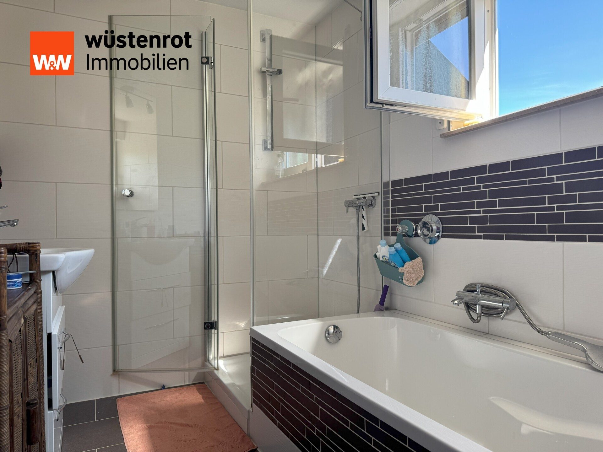 Immobilienangebot - Bad Boll - Alle - RUHIG GELEGEN, CHARMANT GESTALTET - 3,5 ZIMMER-WOHNUNG MIT BALKON UND GARTEN