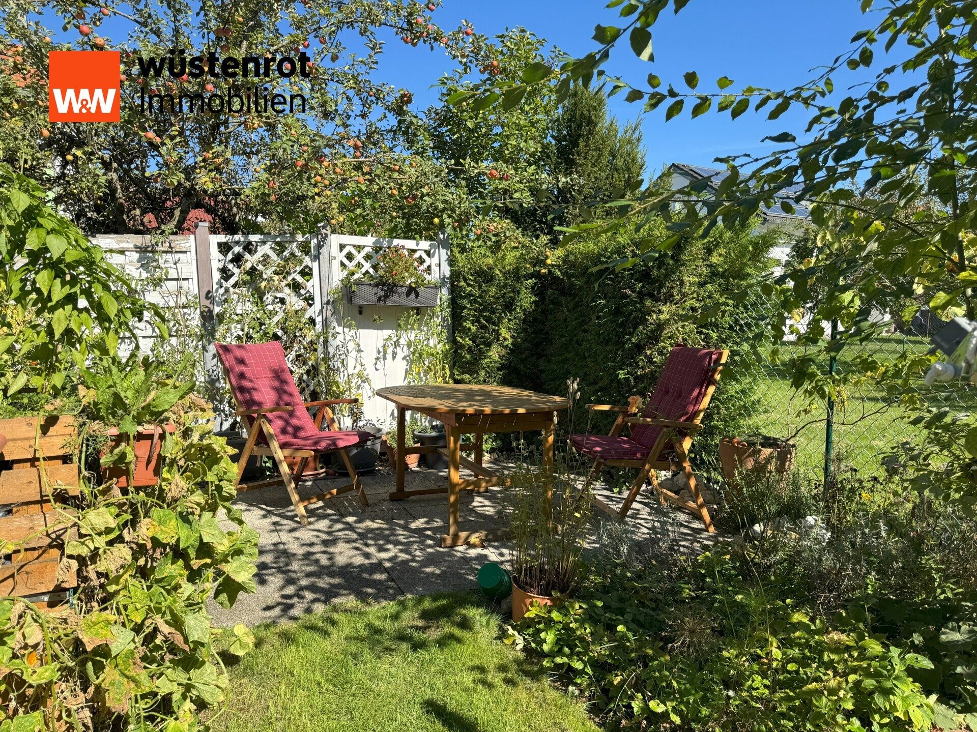 Immobilienangebot - Bad Boll - Alle - RUHIG GELEGEN, CHARMANT GESTALTET - 3,5 ZIMMER-WOHNUNG MIT BALKON UND GARTEN
