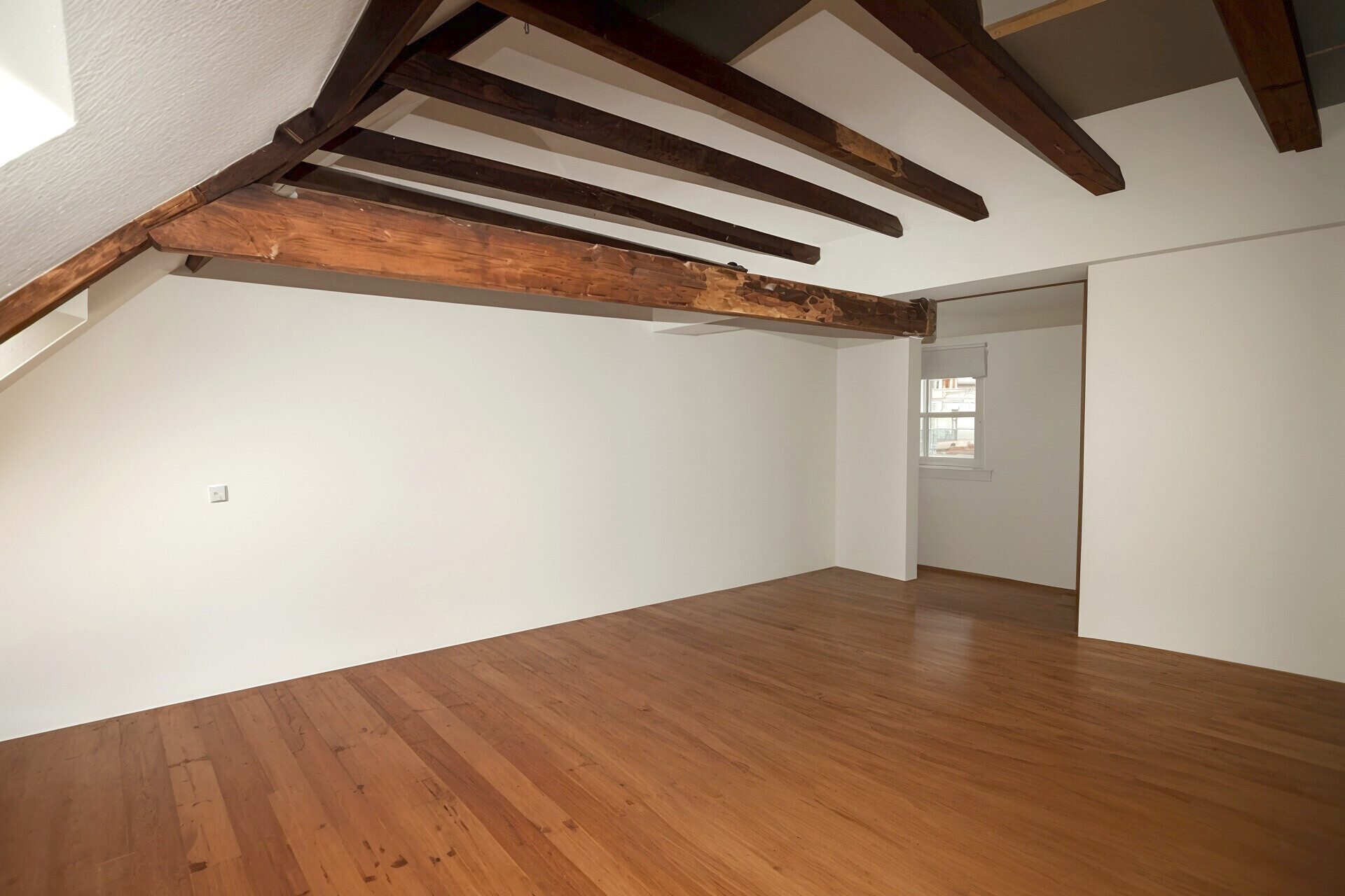 Immobilienangebot - Krefeld - Alle - Erfüllen Sie sich Ihren Traum – eigener Laden und Wohnung plus Mieteinnahmen
