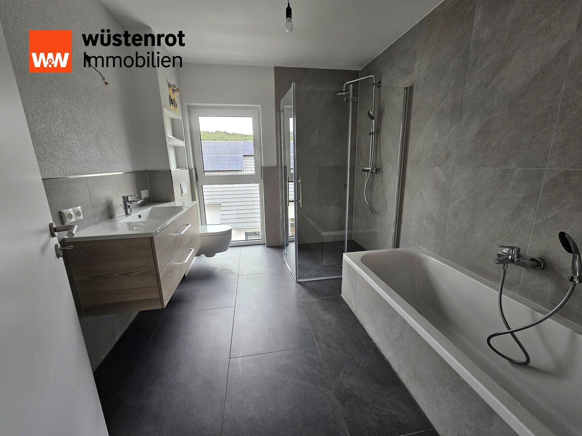 Immobilienangebot - Lahntal / Sterzhausen - Alle - Großzügige moderne 5-Zimmerwohnung mit Komfort und Dachterrasse in Lahntal-Sterzhausen