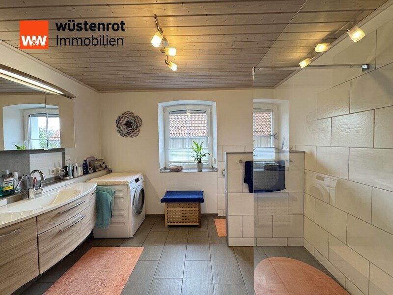 Immobilienangebot - Leutkirch im Allgäu / Gebrazhofen - Alle - Modernes Zweifamilienhaus mit Nebengebäude, Doppelgarage,  & riesigem Gartenparadies