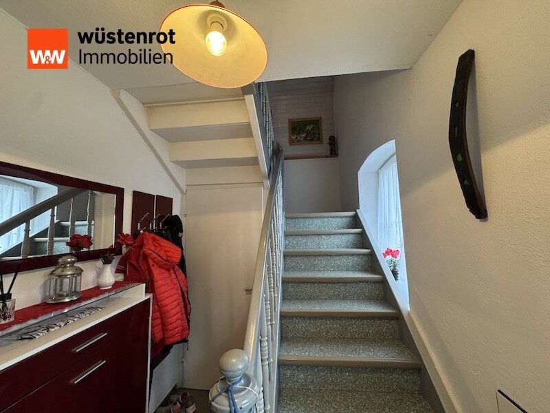 Immobilienangebot - Leutkirch im Allgäu / Gebrazhofen - Alle - Modernes Zweifamilienhaus mit Nebengebäude, Doppelgarage,  & riesigem Gartenparadies