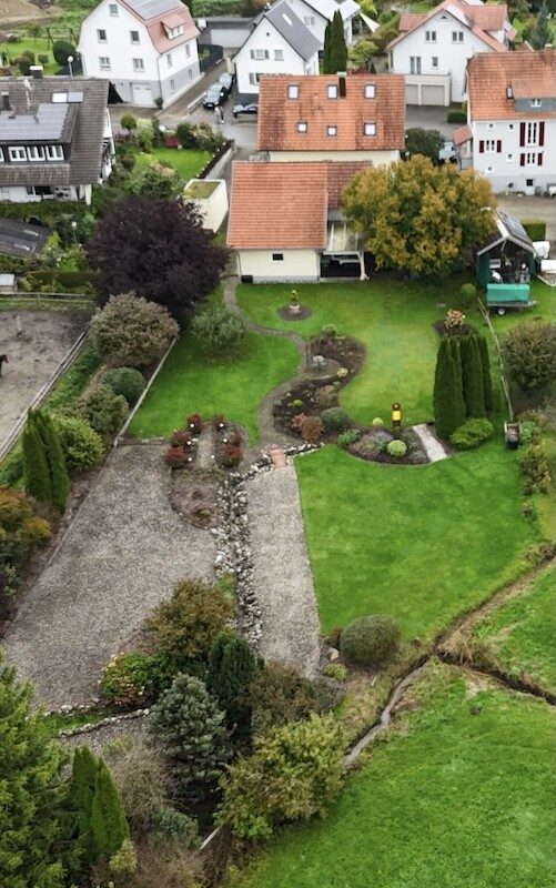 Immobilienangebot - Leutkirch im Allgäu / Gebrazhofen - Alle - Modernes Zweifamilienhaus mit Nebengebäude, Doppelgarage,  & riesigem Gartenparadies