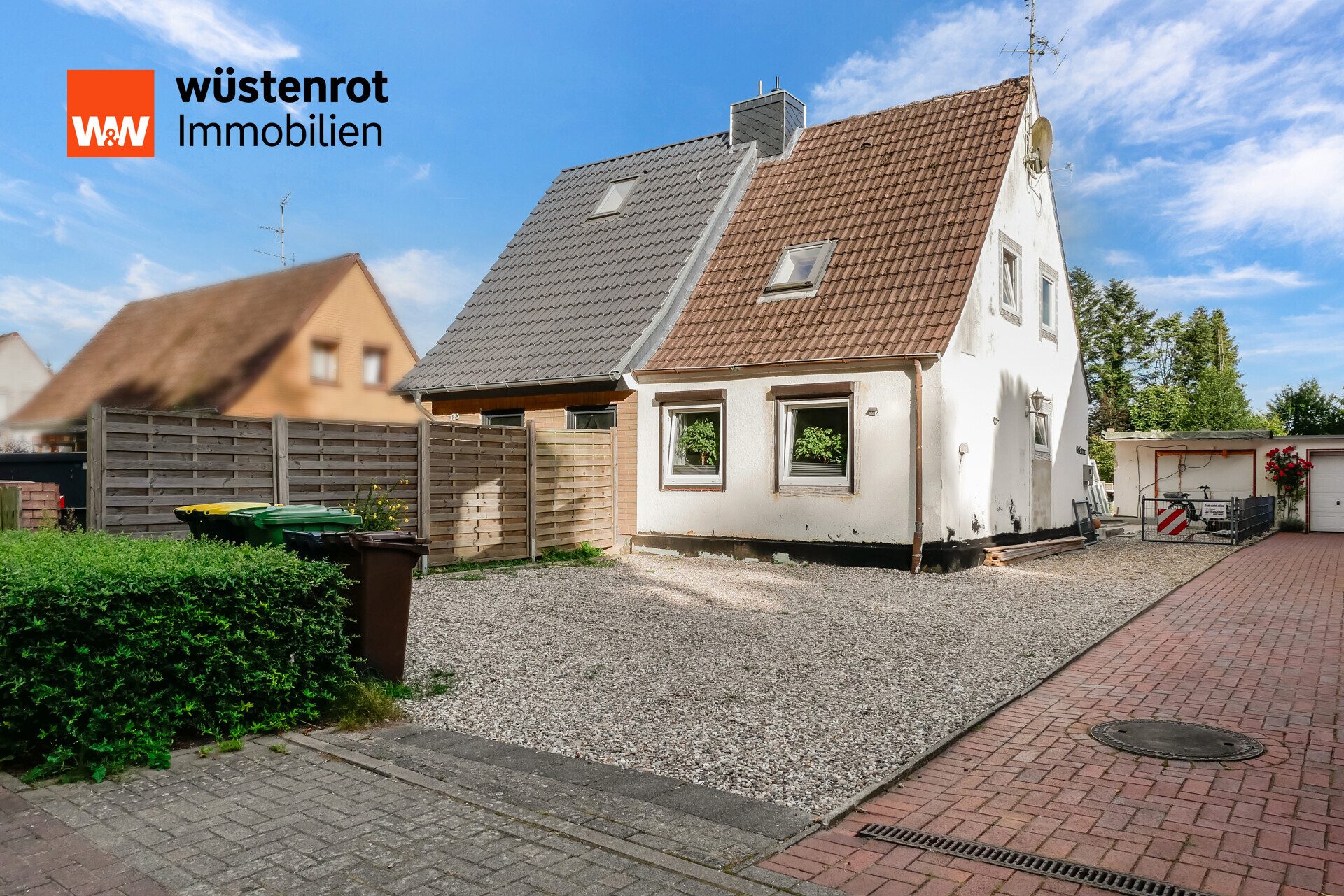 Immobilienangebot - Preetz - Alle - Kleine aber feine DHH mit bereits genehmigter Erweiterungsmöglichkeit und großem Garten