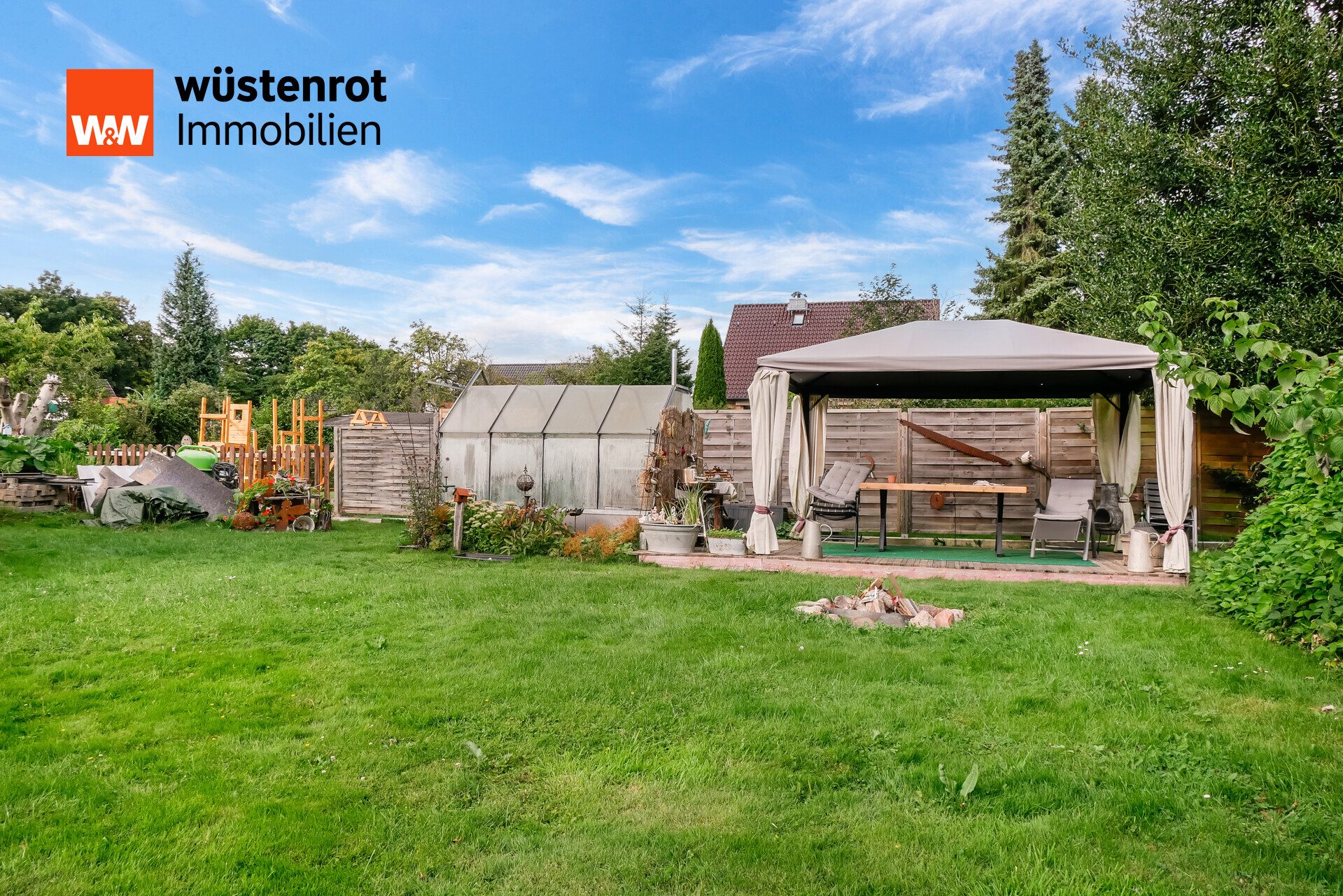 Immobilienangebot - Preetz - Alle - Kleine aber feine DHH mit bereits genehmigter Erweiterungsmöglichkeit und großem Garten