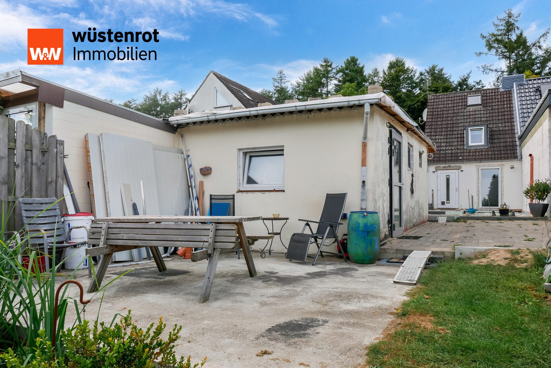 Immobilienangebot - Preetz - Alle - Kleine aber feine DHH mit bereits genehmigter Erweiterungsmöglichkeit und großem Garten