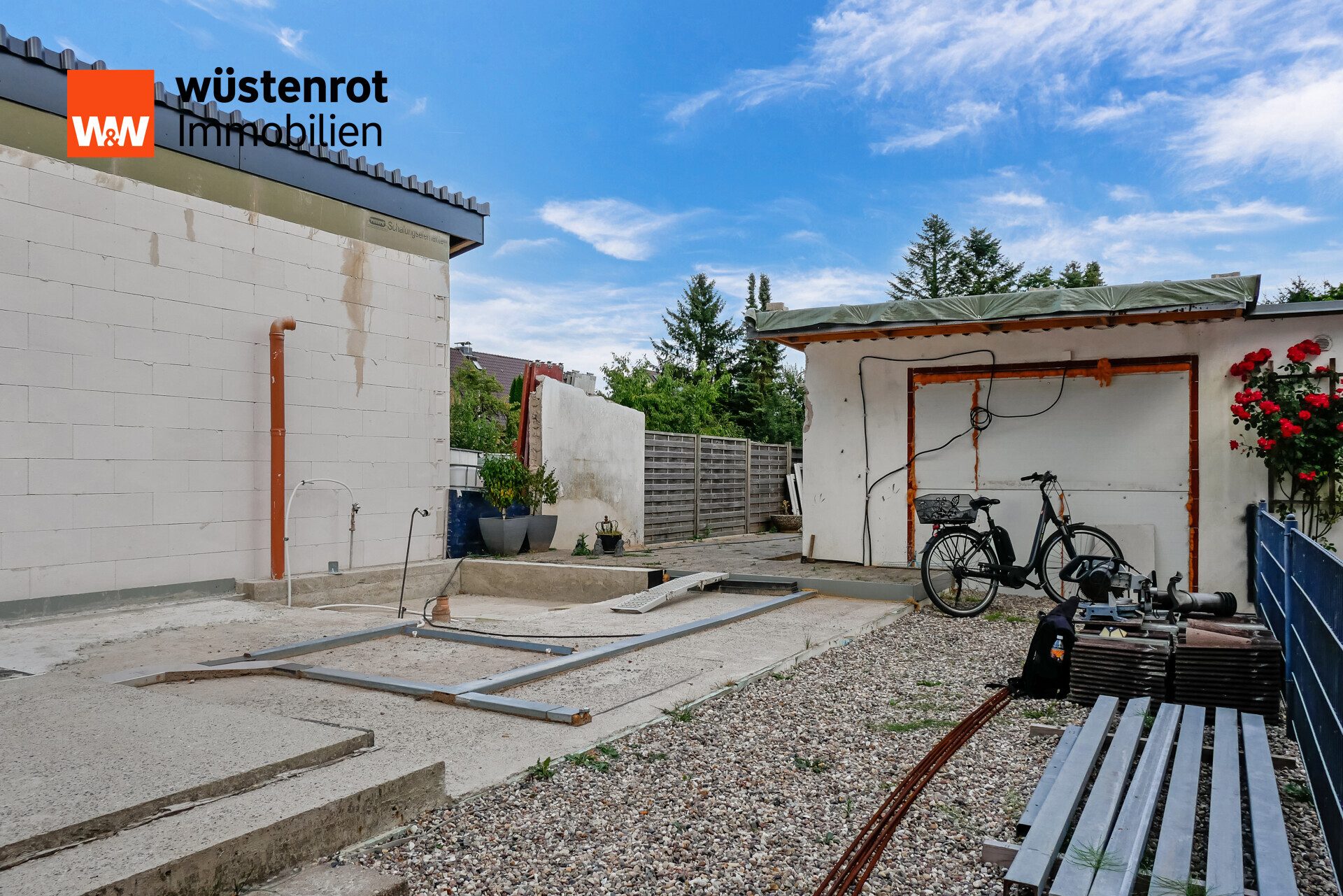 Immobilienangebot - Preetz - Alle - Kleine aber feine DHH mit bereits genehmigter Erweiterungsmöglichkeit und großem Garten