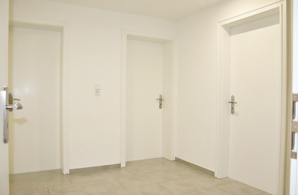 Immobilienangebot - Kempten - Alle - 4 - Zimmer - Wohnung mit 2 Balkonen in Kempten-West - komplett saniert, TOPP-Zustand