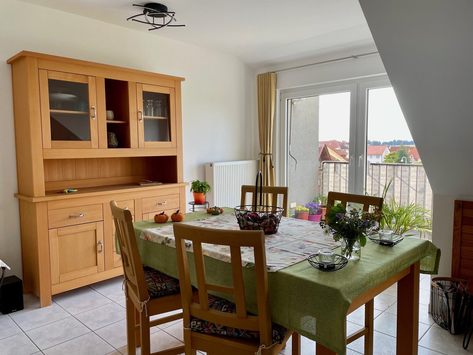 Immobilienangebot - Reichelsheim / Beienheim - Alle - Gepflegte 3-Zimmer-Wohnung mit Balkon und Garage – in schönem 6-Familienhaus in Reichelsheim
