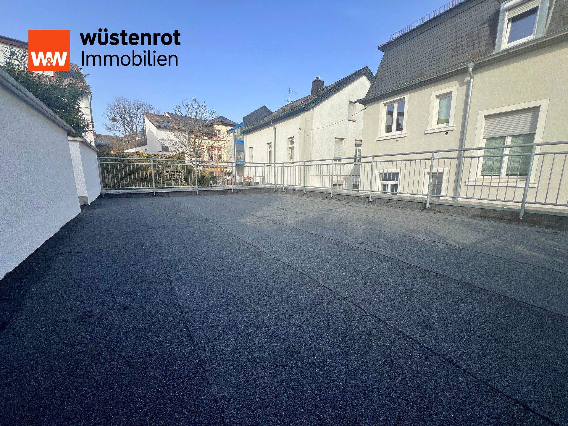 Immobilienangebot - Idstein - Alle - Eigenständiger Anbau (Baujahr 2017) – Moderne Wohnung mit Loftcharakter, Dachterrasse und Innenhof
