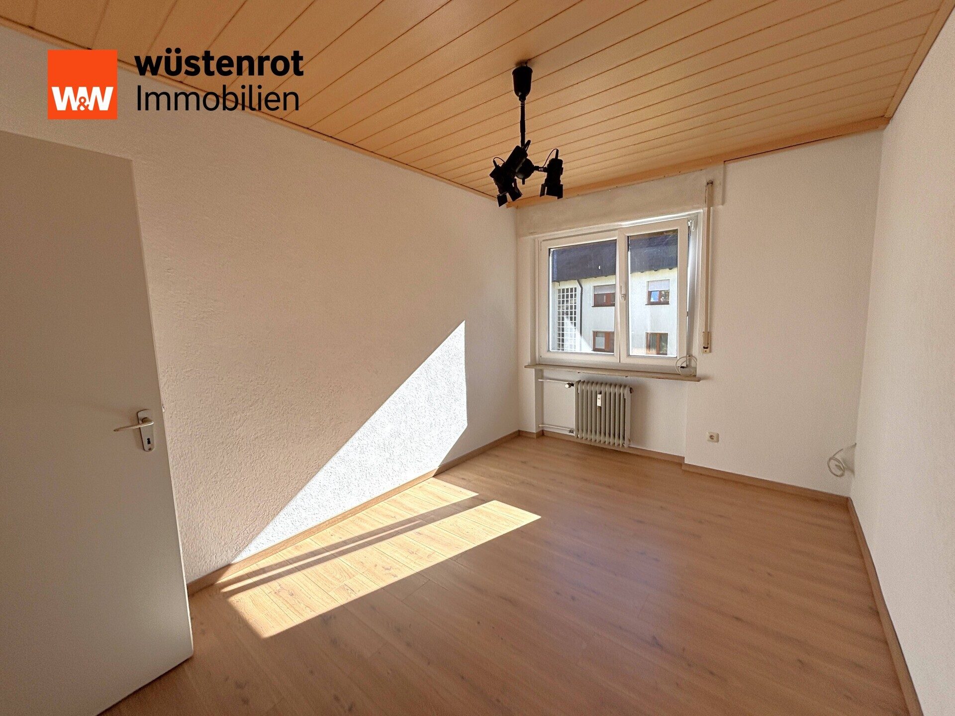 Immobilienangebot - Hersbruck - Alle - 3-Zimmer-Wohnung in Hersbruck, ca. 66 m², mit Südbalkon und zentraler Lage