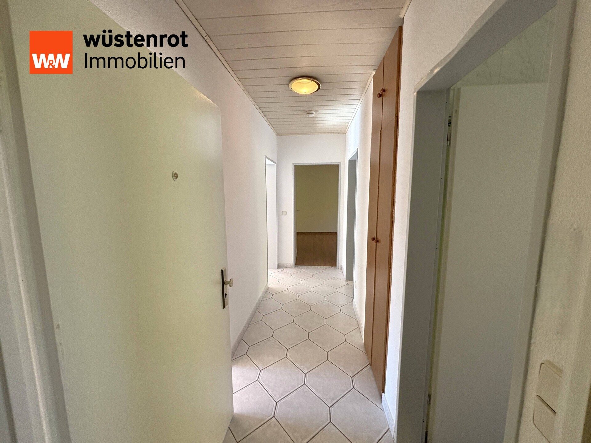 Immobilienangebot - Hersbruck - Alle - 3-Zimmer-Wohnung in Hersbruck, ca. 66 m², mit Südbalkon und zentraler Lage