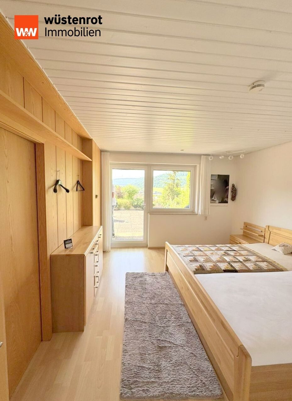 Immobilienangebot - Aalen - Alle - Traumhafter Ausblick! Terrassenhaus/ Penthouse mit 2 Garagen und 2 separaten Eingängen