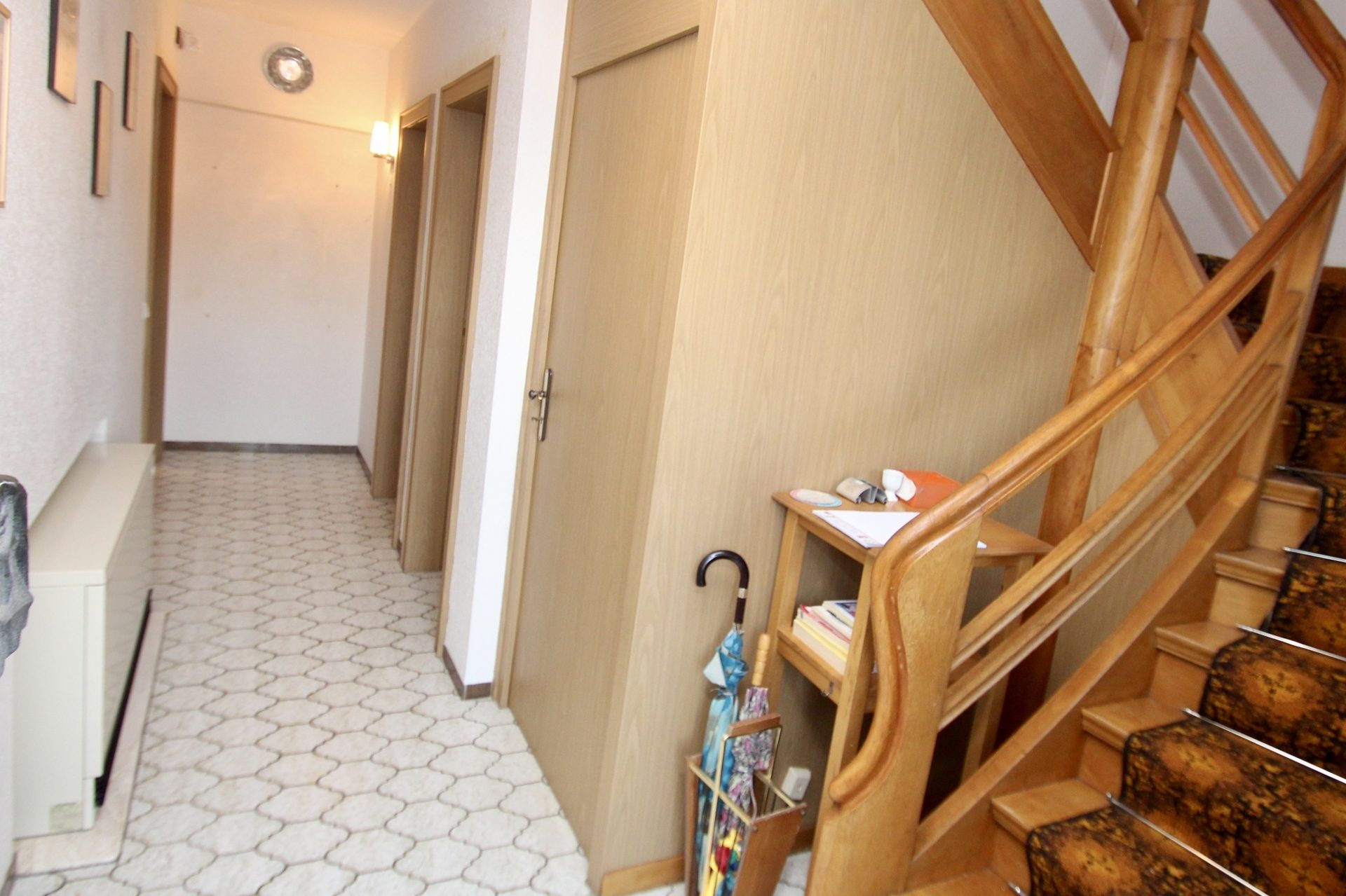 Immobilienangebot - Erftstadt - Alle - Charmantes Einfamilienhaus mit Potenzial und großzügiger Grundstücksfläche in Gymnich