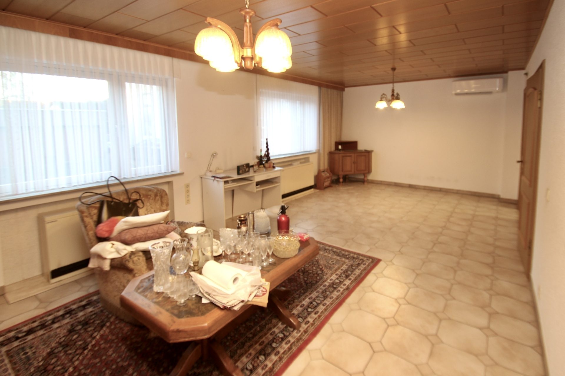 Immobilienangebot - Erftstadt - Alle - Charmantes Einfamilienhaus mit Potenzial und großzügiger Grundstücksfläche in Gymnich