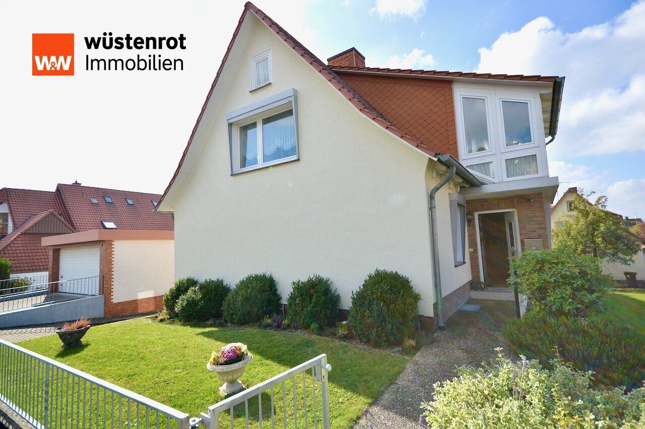 Immobilienangebot - Wolfhagen - Alle - +++ Gepflegtes 1-2 Familienwohnhaus mit 3 Garagen in ruhiger Lage direkt in Wolfhagen +++