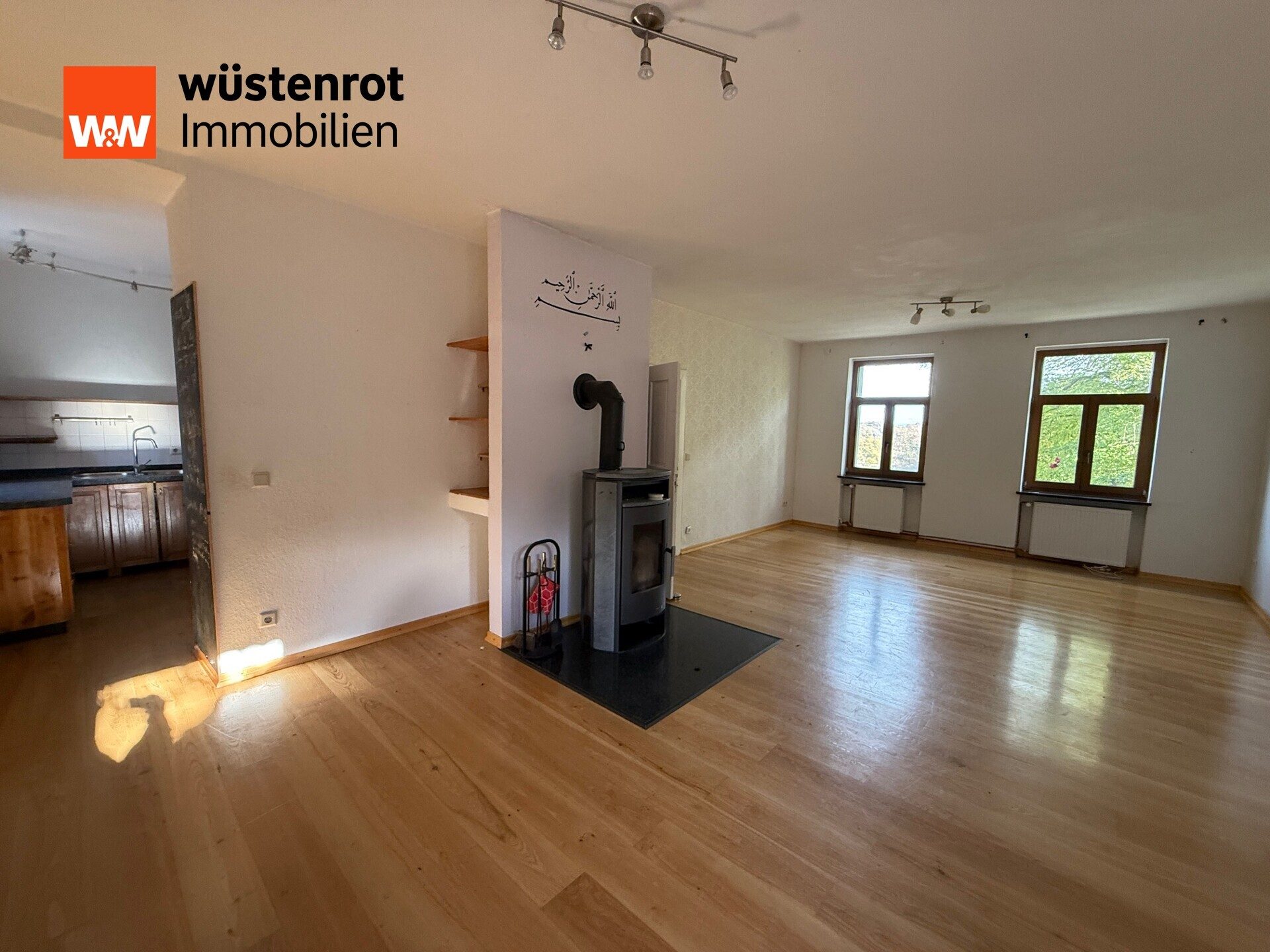 Immobilienangebot - Mayen / Hausen bei Mayen - Alle - Hier ist Platz für Träume / Einfamilienhaus mit Scheune und großem Garten in Mayen