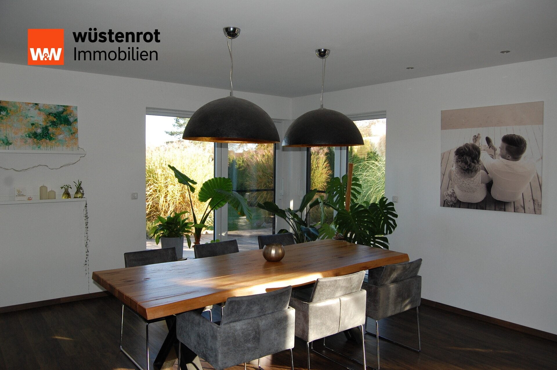 Immobilienangebot - Aholfing / Niedermotzing - Alle - Neuwertiges, modernes Einfamilienhaus auf 1.400 m² Grundstück mit Pool & Doppelgarage – Aholfing