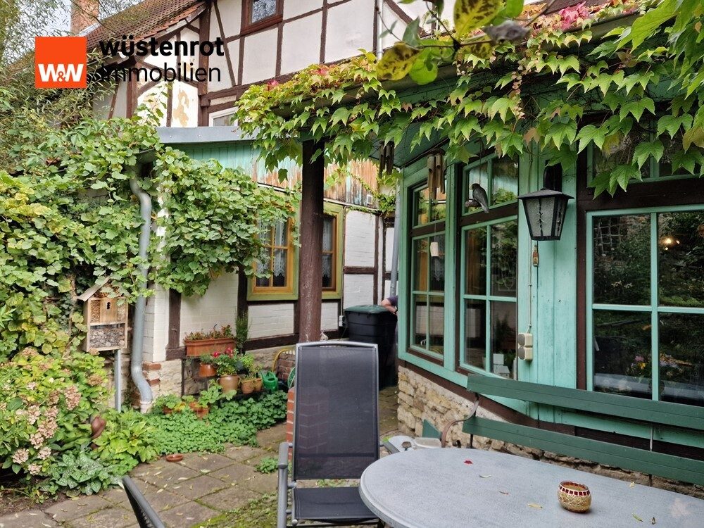 Immobilienangebot - Wegeleben - Alle - Historisches Mehrfamilienhaus im Zentrum von Wegeleben - ideal als Handwerkerobjekt, für Investoren oder als Mehrgenerationenhaus