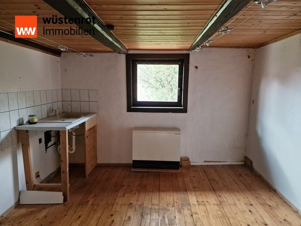 Immobilienangebot - Wegeleben - Alle - Historisches Mehrfamilienhaus im Zentrum von Wegeleben - ideal als Handwerkerobjekt, für Investoren oder als Mehrgenerationenhaus