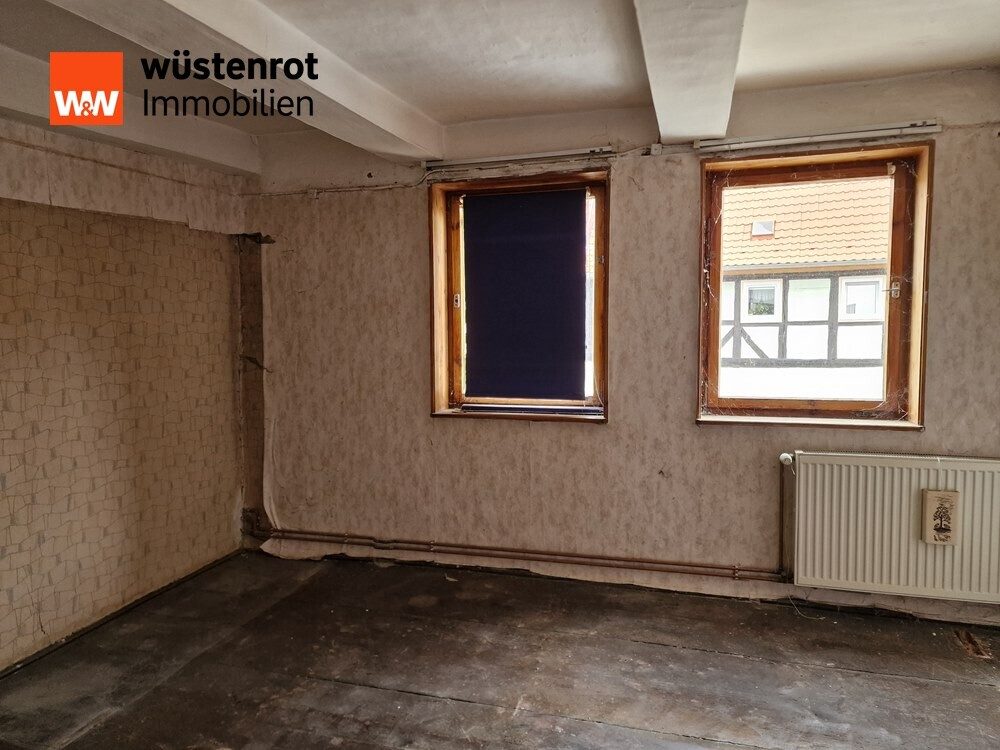 Immobilienangebot - Wegeleben - Alle - Historisches Mehrfamilienhaus im Zentrum von Wegeleben - ideal als Handwerkerobjekt, für Investoren oder als Mehrgenerationenhaus