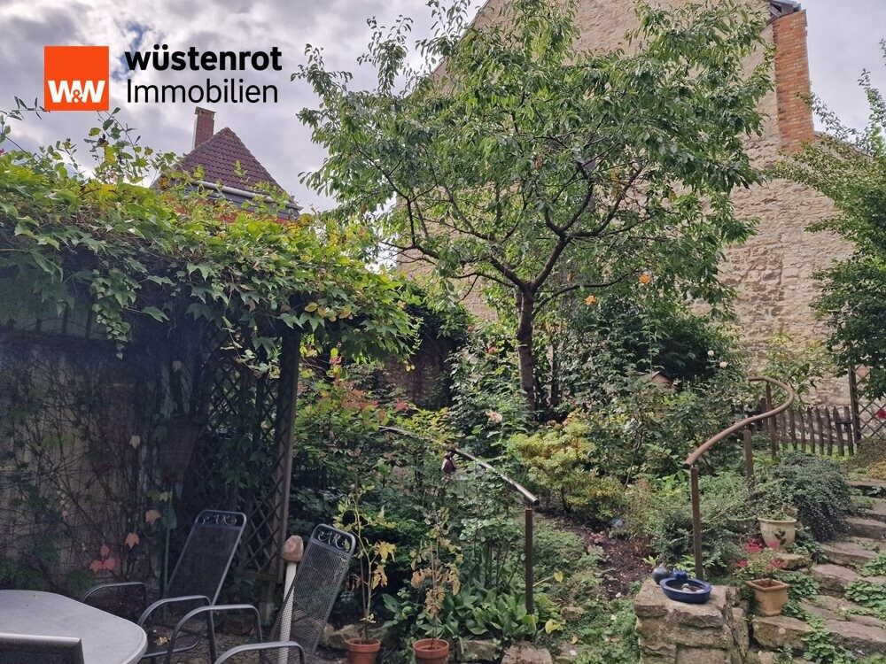 Immobilienangebot - Wegeleben - Alle - Historisches Mehrfamilienhaus im Zentrum von Wegeleben - ideal als Handwerkerobjekt, für Investoren oder als Mehrgenerationenhaus