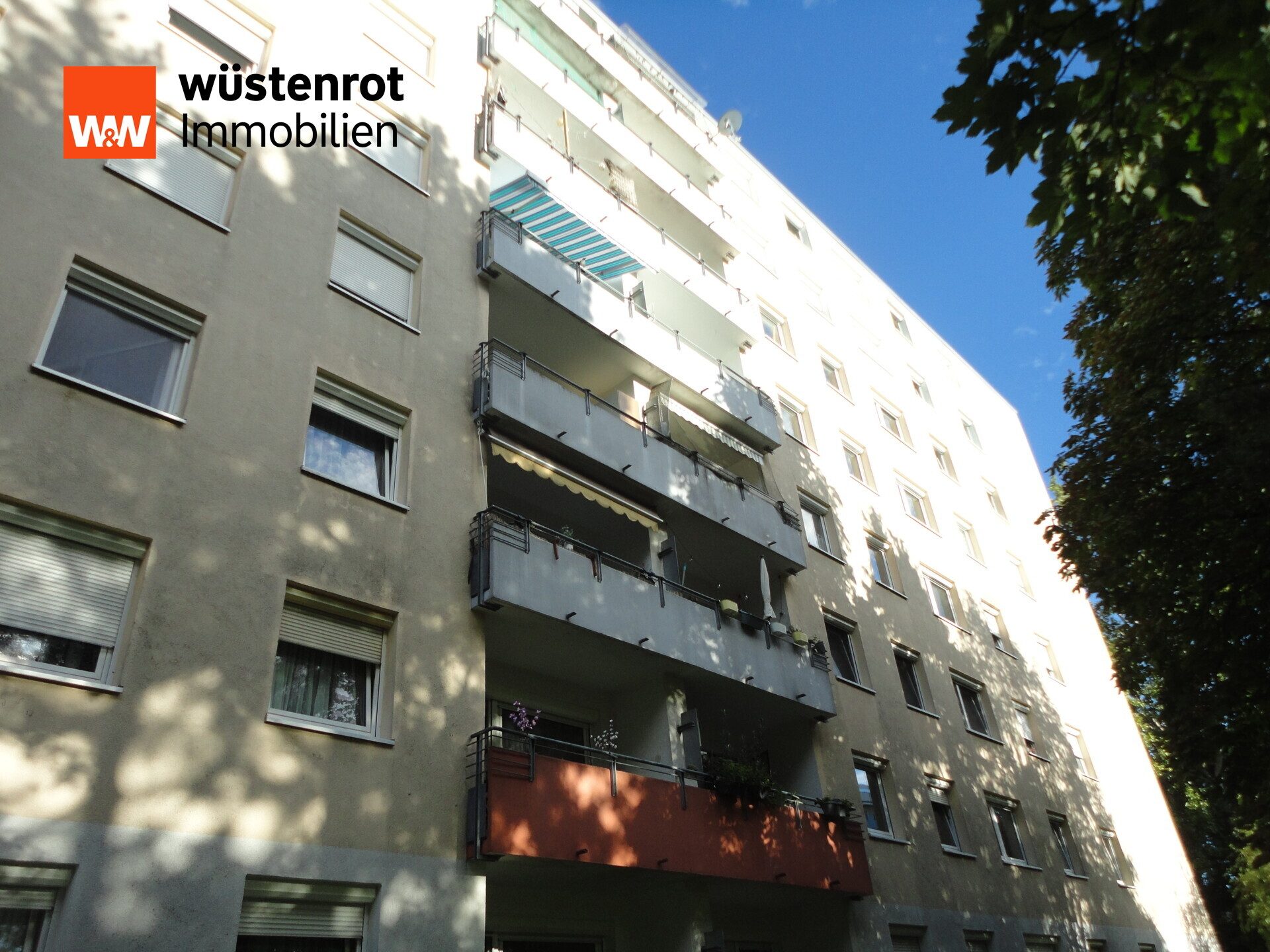 Immobilienangebot - Freiburg im Breisgau - Alle - Sofortbezug: 3 Zimmer ETW Freiburg mit herrlicher Aussicht - Fernwärme