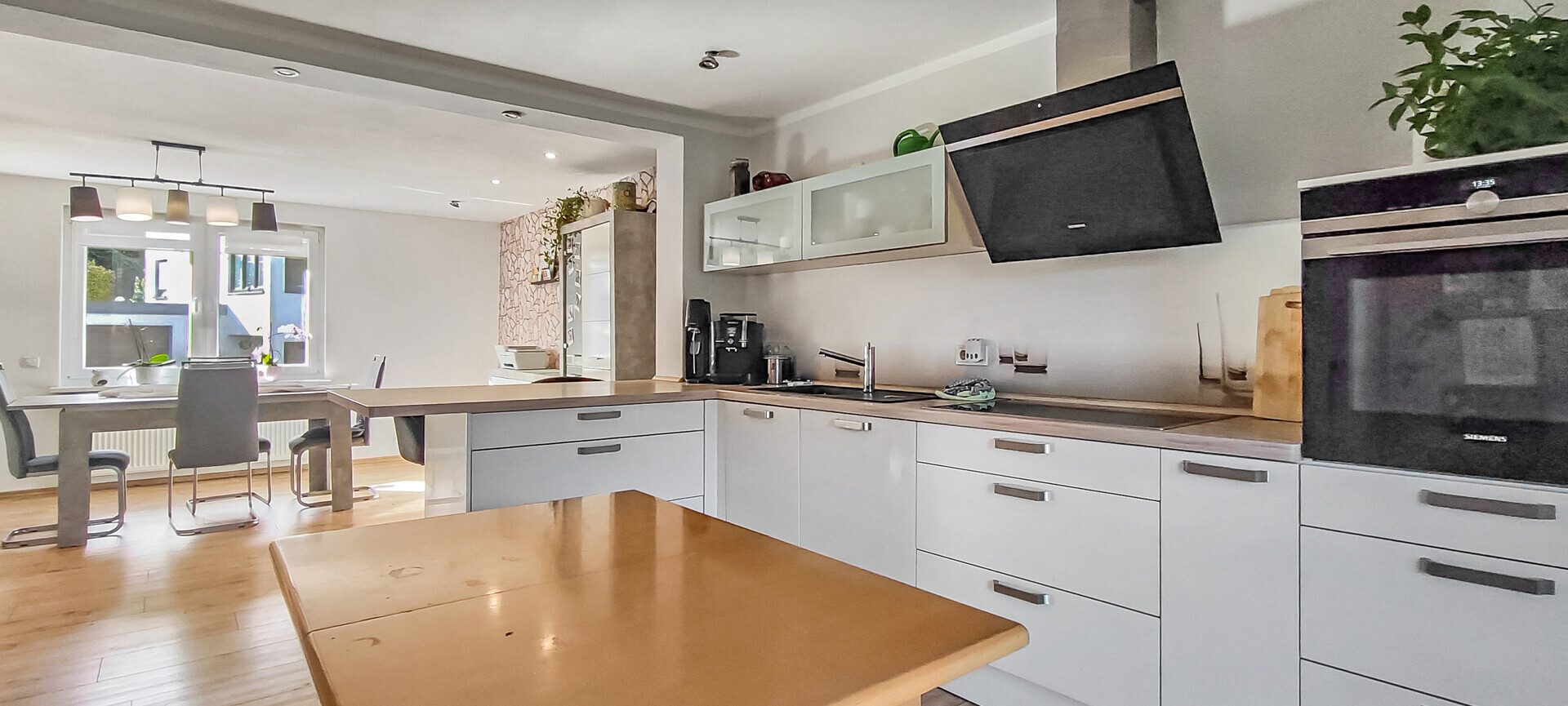 Immobilienangebot - Mettlach / Saarhölzbach - Alle - Kernsanierung 2018 + Zweifamilien-Option: Klingt gut? Ist es auch. Einziehen und Loswohnen