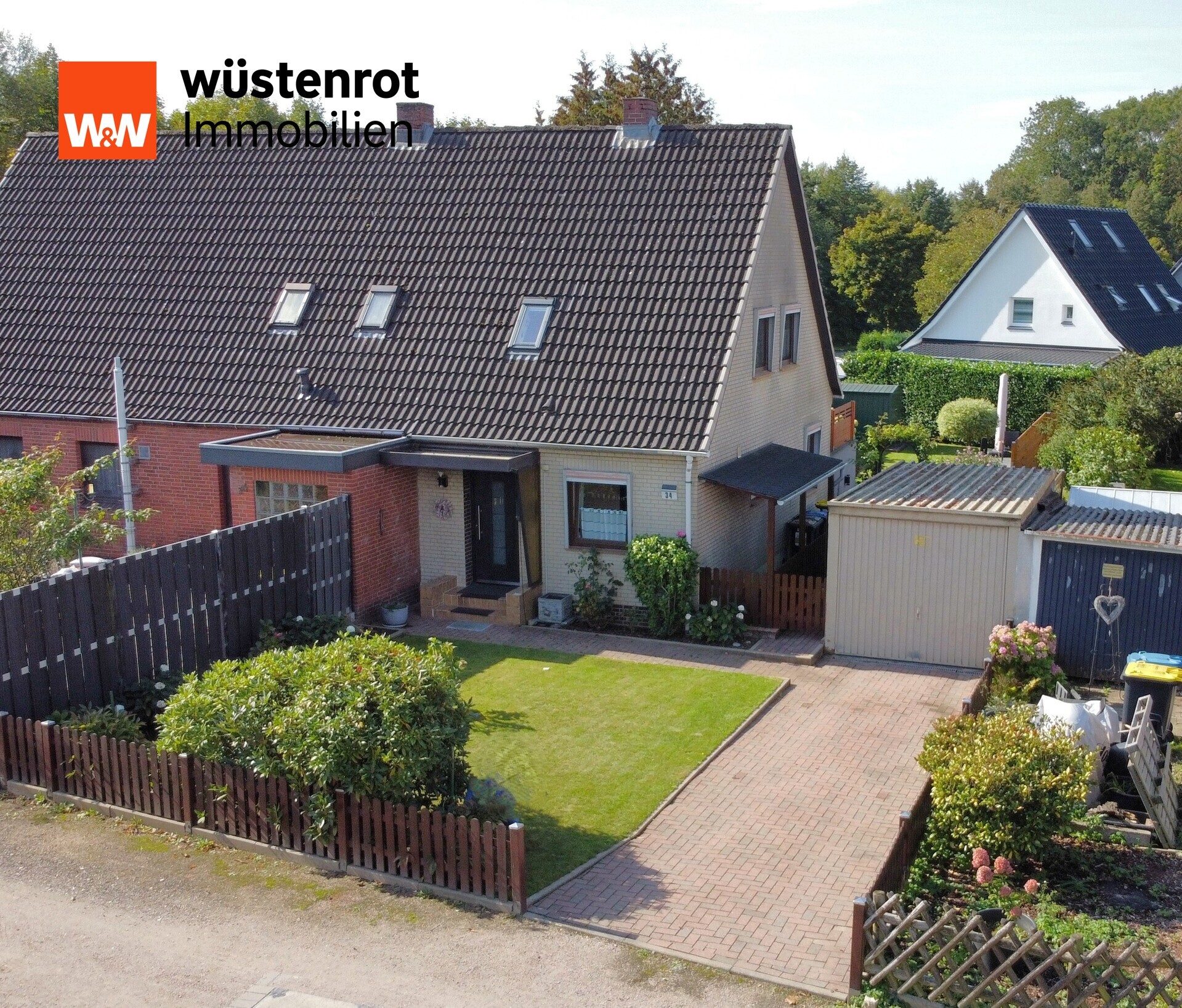 Immobilienangebot - Reinfeld (Holstein) - Alle - Kleine Doppelhaushälfte mit Erweiterungsmöglichkeiten auf einem tollem Grundstück in Reinfeld