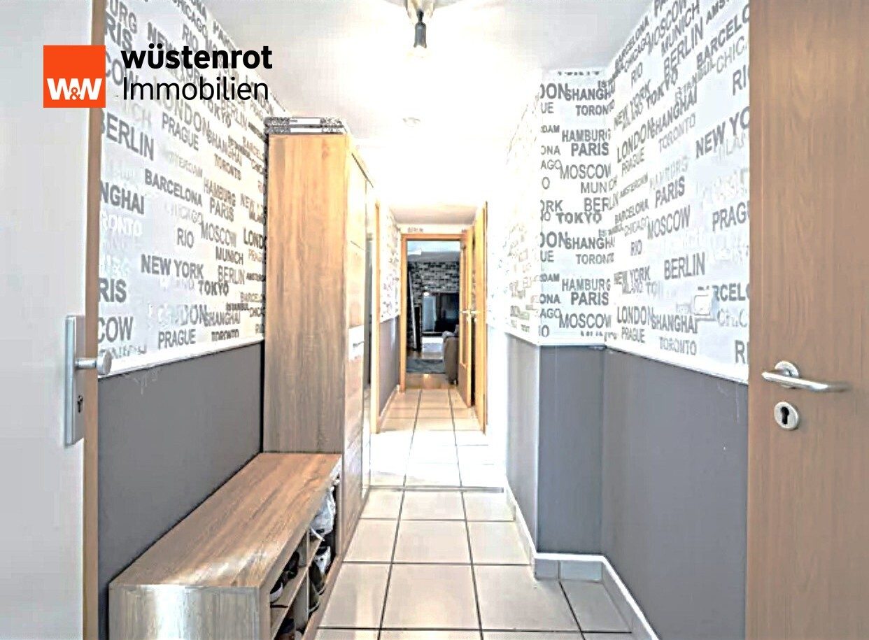 Immobilienangebot - Werl - Alle - Kapitalanlage oder Selbstnutzung -über den Dächern von Werl - 65m² DG- 2,5 Z. m. Balkon u. Stellpl.