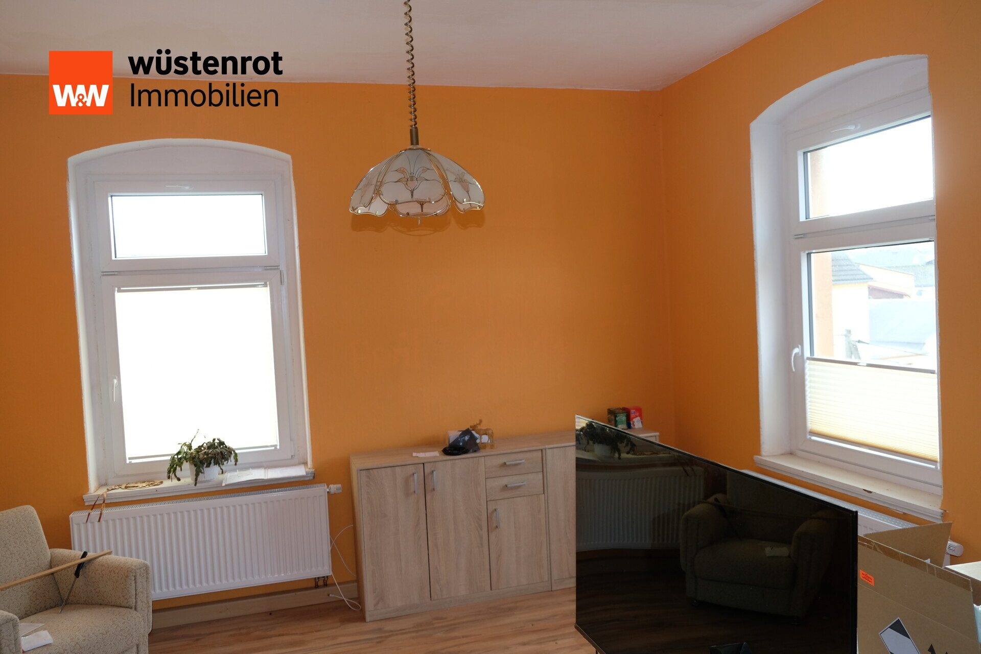 Immobilienangebot - Eppendorf - Alle - Zwei Mehrfamilienhäuser mit Gaststätte & großem Grundstück im Zentrum von Eppendorf