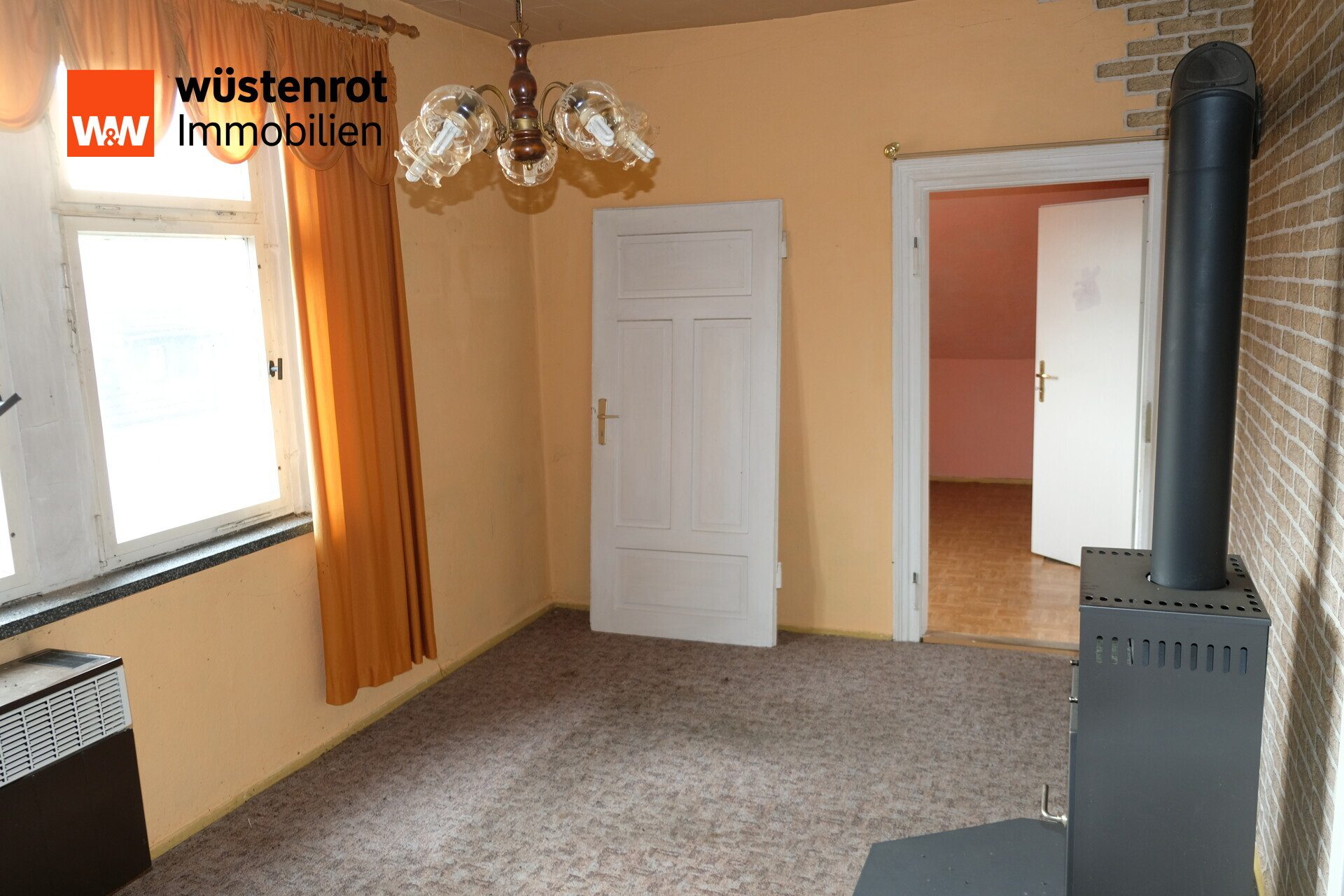 Immobilienangebot - Eppendorf - Alle - Zwei Mehrfamilienhäuser mit Gaststätte & großem Grundstück im Zentrum von Eppendorf