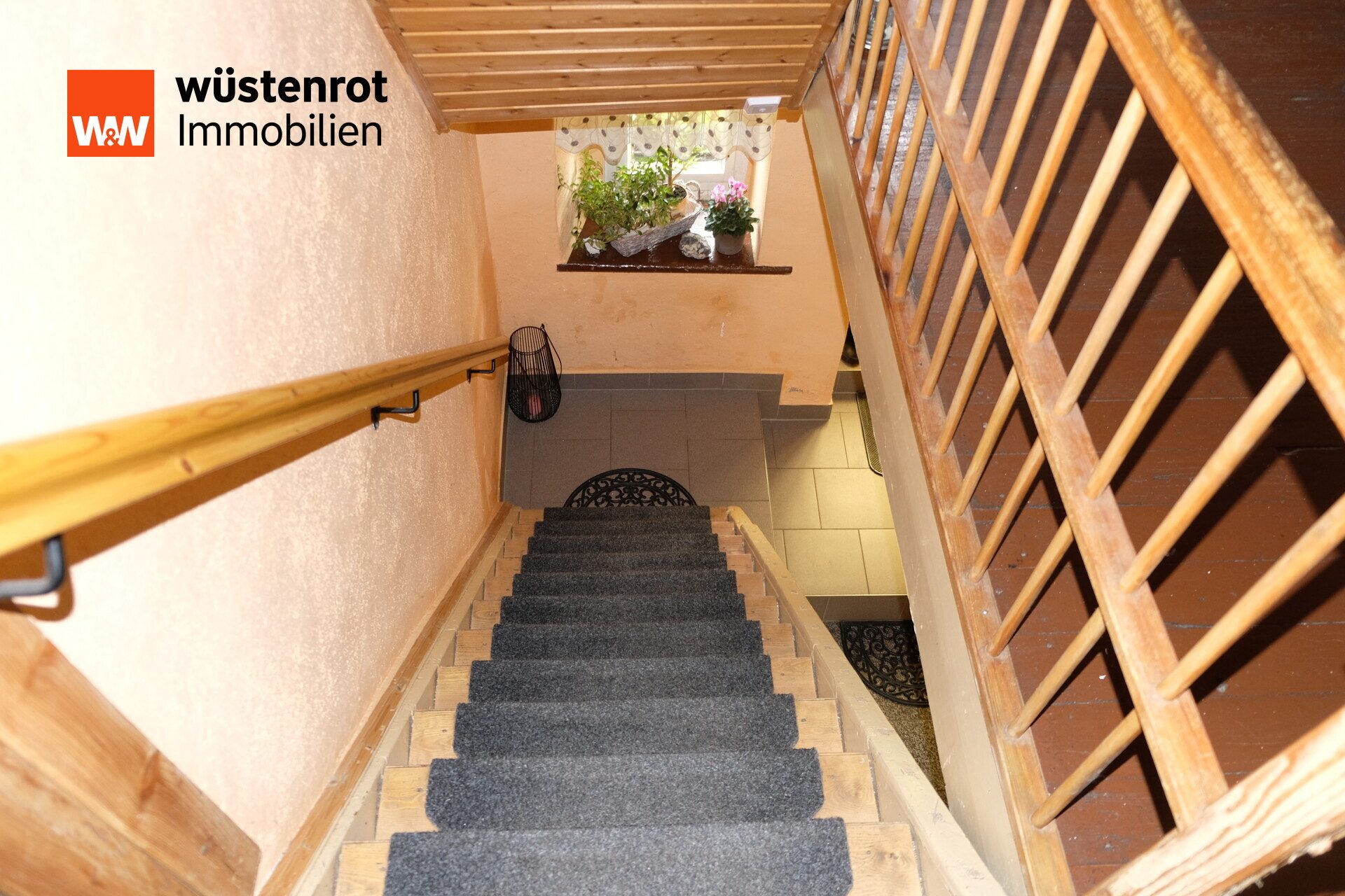 Immobilienangebot - Eppendorf - Alle - Zwei Mehrfamilienhäuser mit Gaststätte & großem Grundstück im Zentrum von Eppendorf