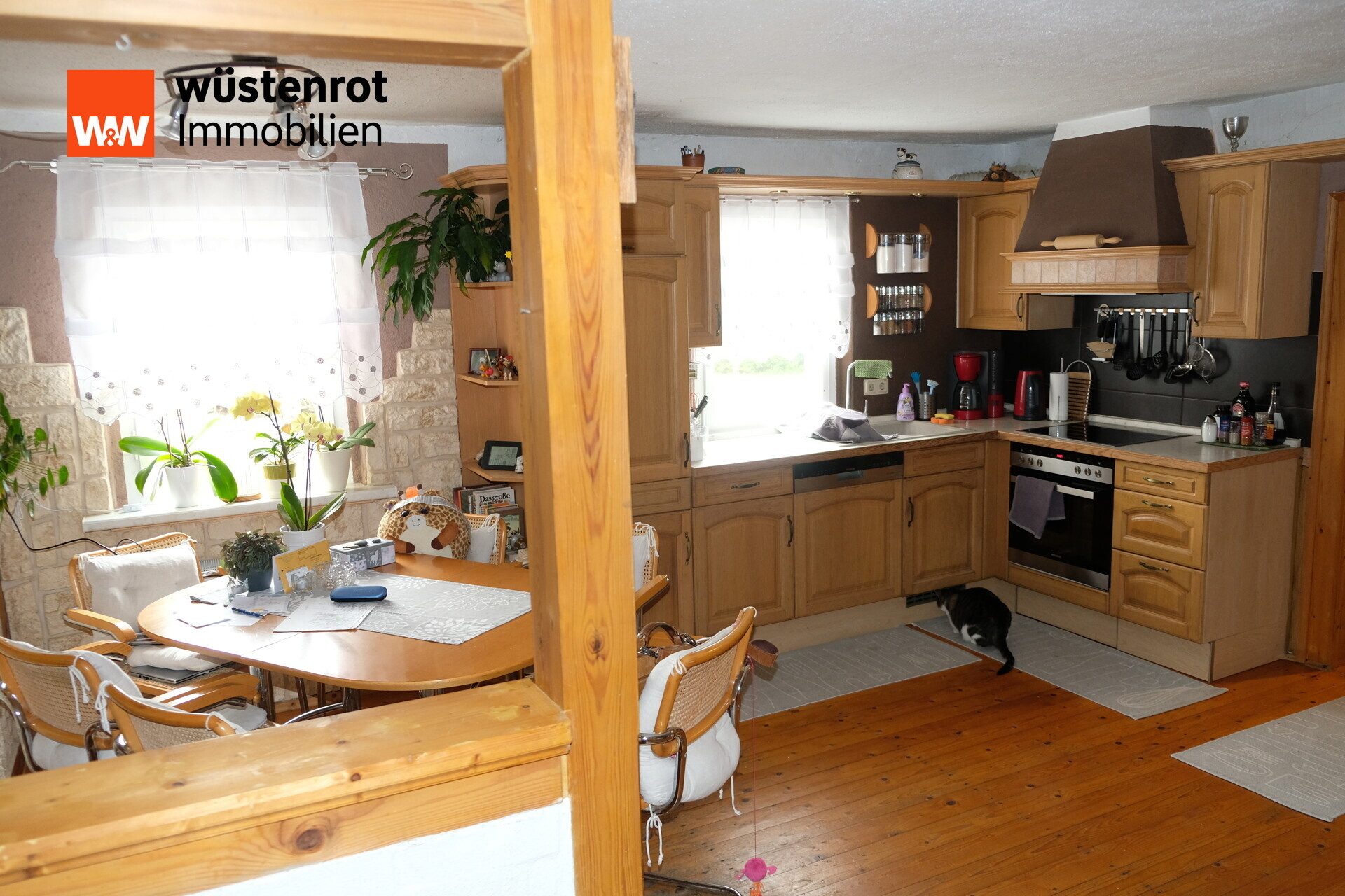 Immobilienangebot - Eppendorf - Alle - Zwei Mehrfamilienhäuser mit Gaststätte & großem Grundstück im Zentrum von Eppendorf