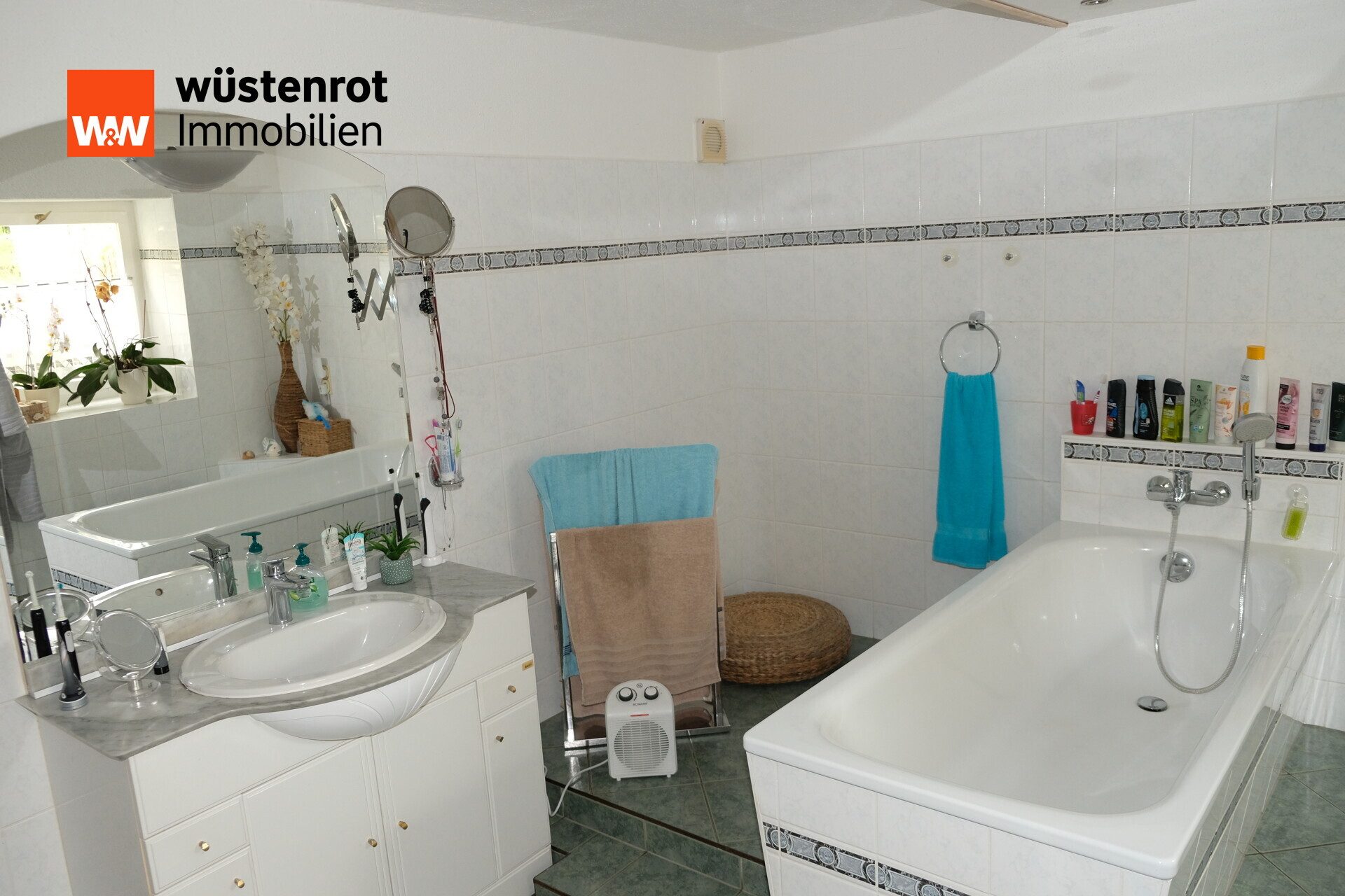 Immobilienangebot - Eppendorf - Alle - Zwei Mehrfamilienhäuser mit Gaststätte & großem Grundstück im Zentrum von Eppendorf
