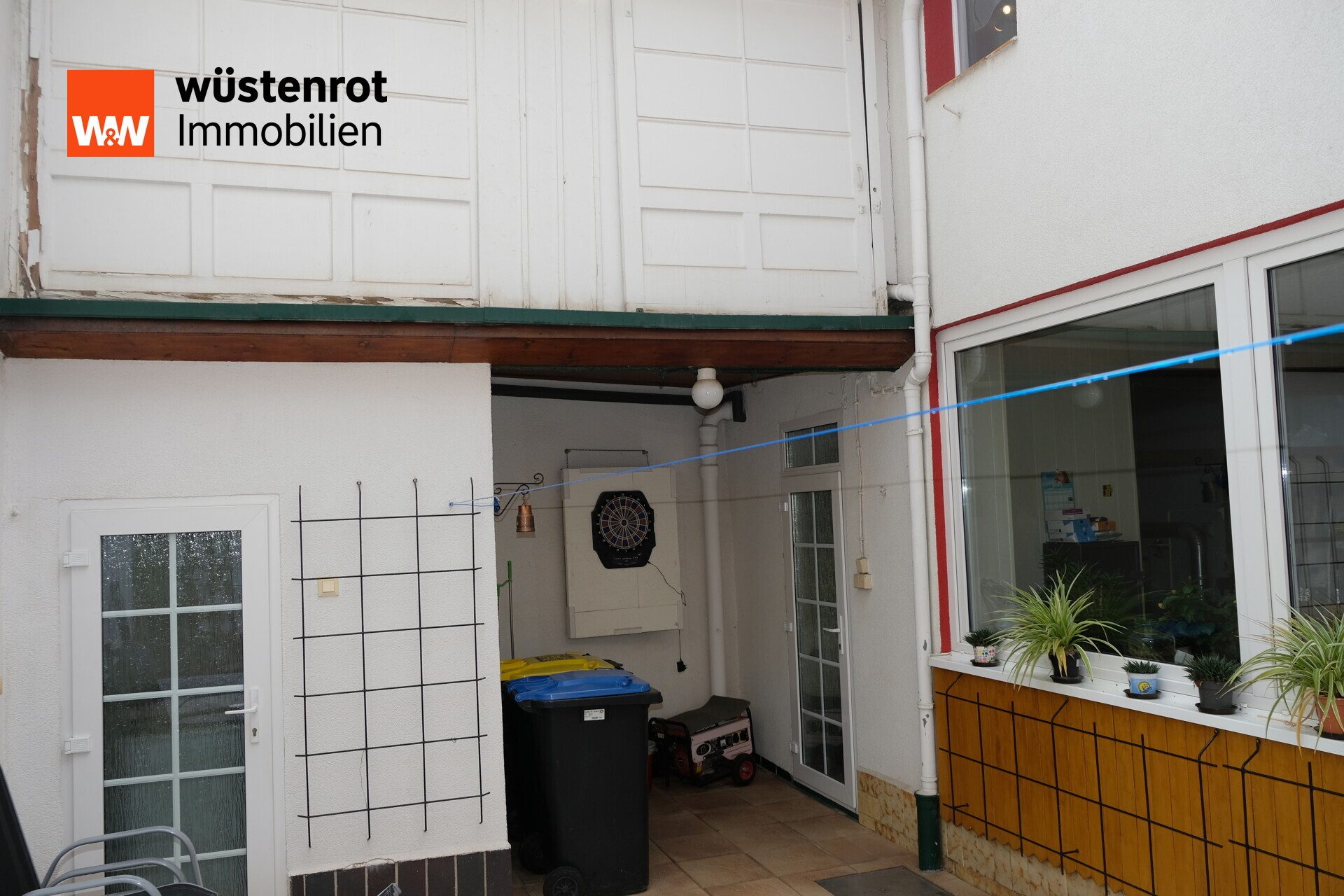 Immobilienangebot - Döbeln - Alle - Sehr schönes Reihenmittelhaus im Zentrum von Döbeln – mit Garage & Einliegerwohnung