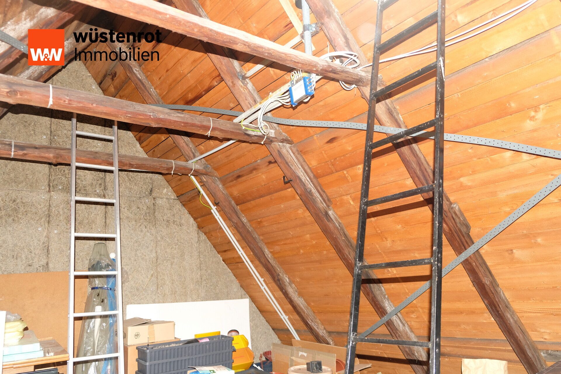 Immobilienangebot - Döbeln - Alle - Sehr schönes Reihenmittelhaus im Zentrum von Döbeln – mit Garage & Einliegerwohnung
