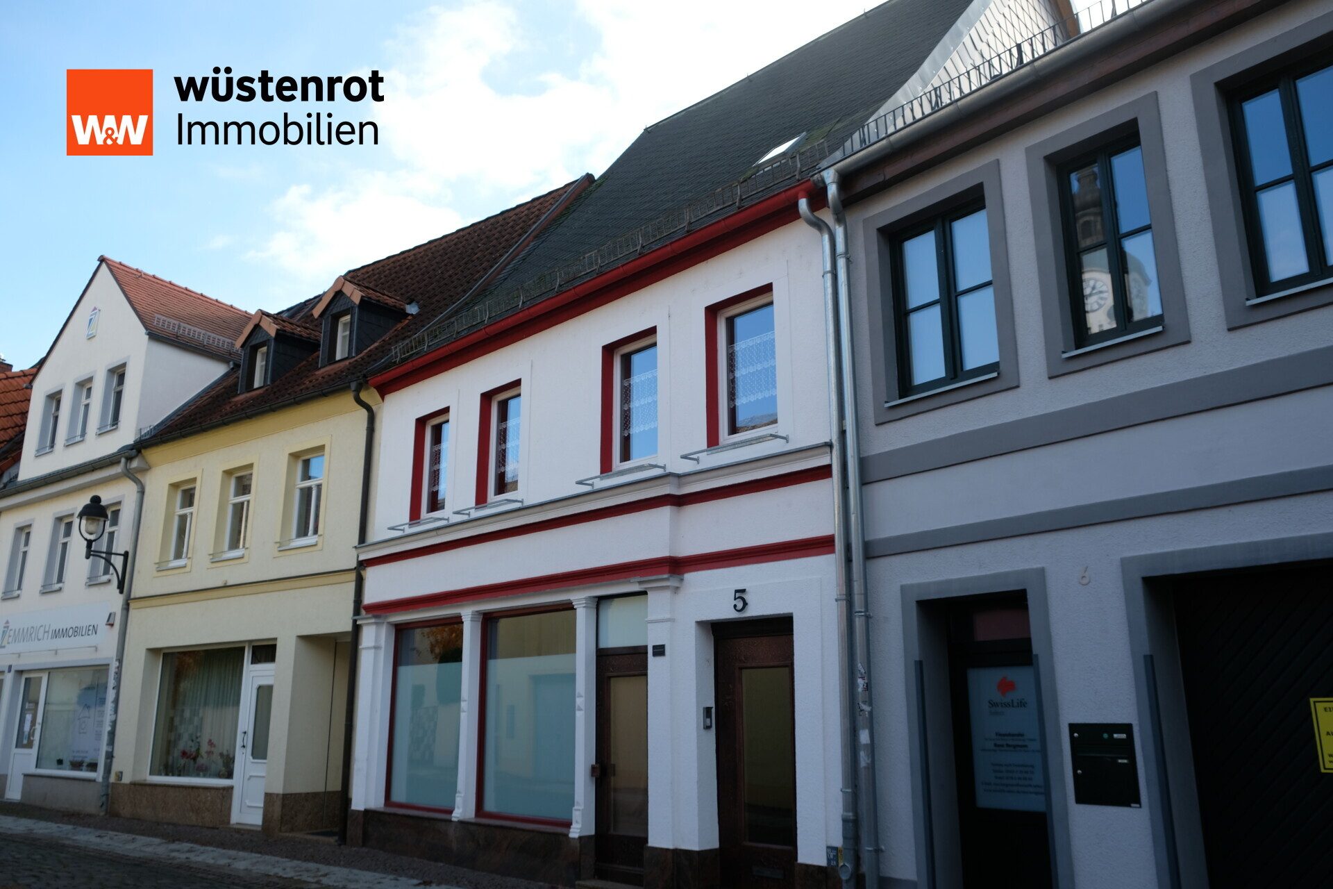 Immobilienangebot - Döbeln - Alle - Sehr schönes Reihenmittelhaus im Zentrum von Döbeln – mit Garage & Einliegerwohnung