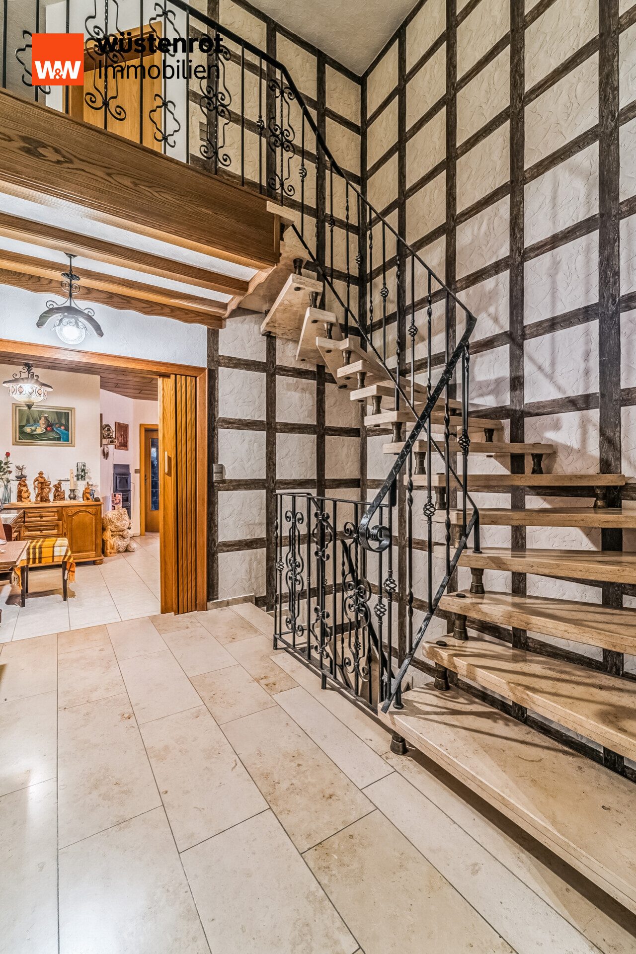Immobilienangebot - Bösel - Alle - Geräumiges Wohnhaus mit Doppelgarage und vielfältigen Nutzungsmöglichkeiten in begehrter Wohnlage