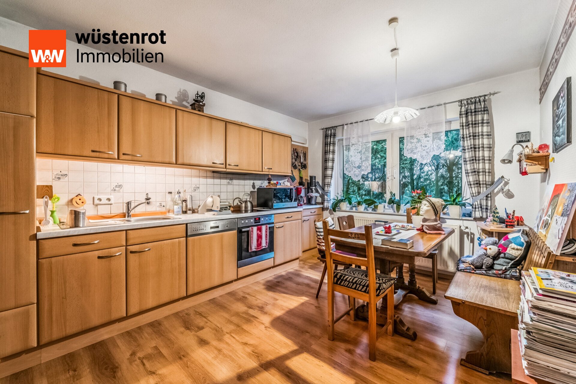 Immobilienangebot - Bösel - Alle - Geräumiges Wohnhaus mit Doppelgarage und vielfältigen Nutzungsmöglichkeiten in begehrter Wohnlage