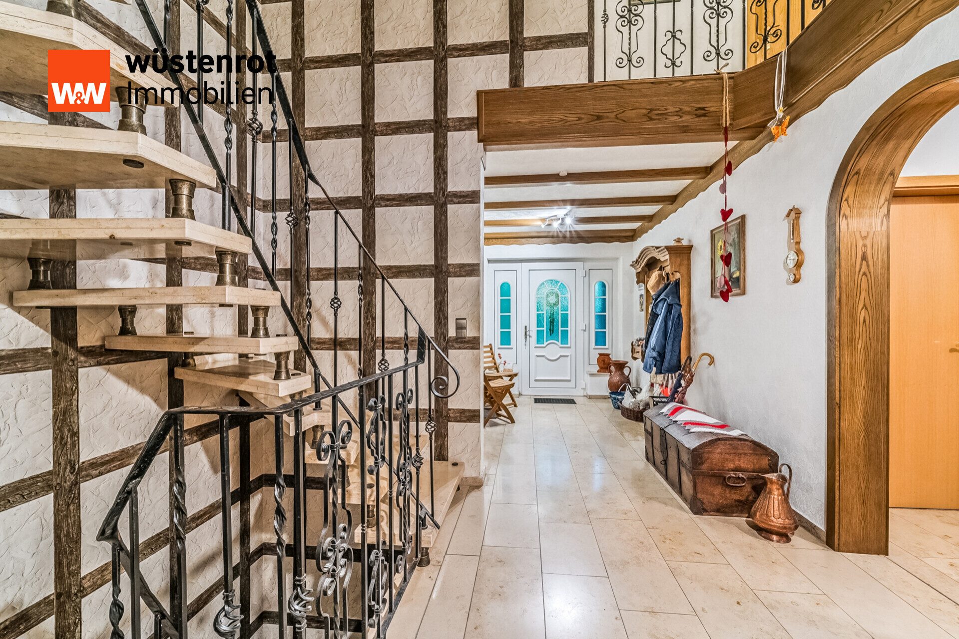 Immobilienangebot - Bösel - Alle - Geräumiges Wohnhaus mit Doppelgarage und vielfältigen Nutzungsmöglichkeiten in begehrter Wohnlage