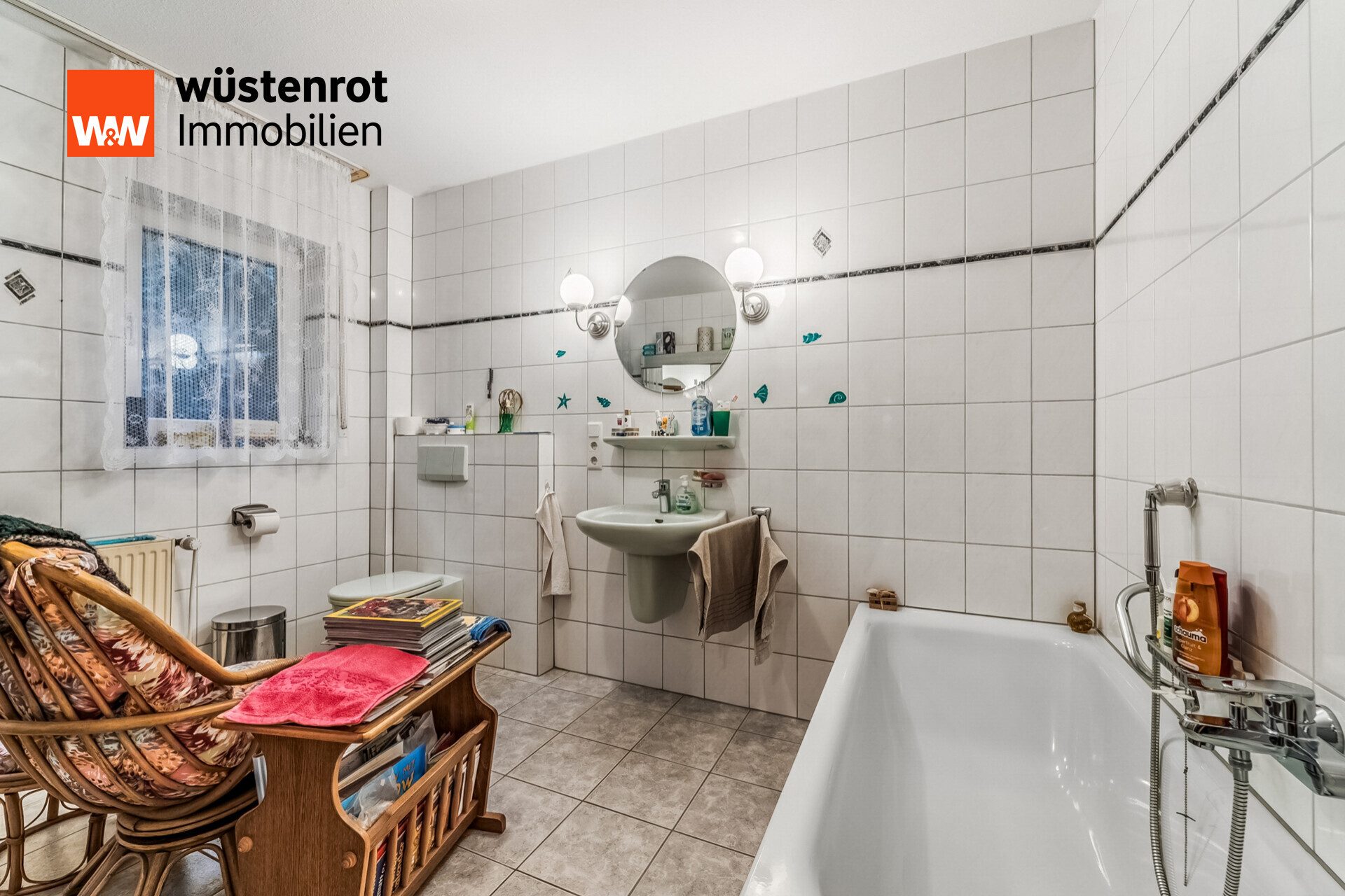 Immobilienangebot - Bösel - Alle - Geräumiges Wohnhaus mit Doppelgarage und vielfältigen Nutzungsmöglichkeiten in begehrter Wohnlage