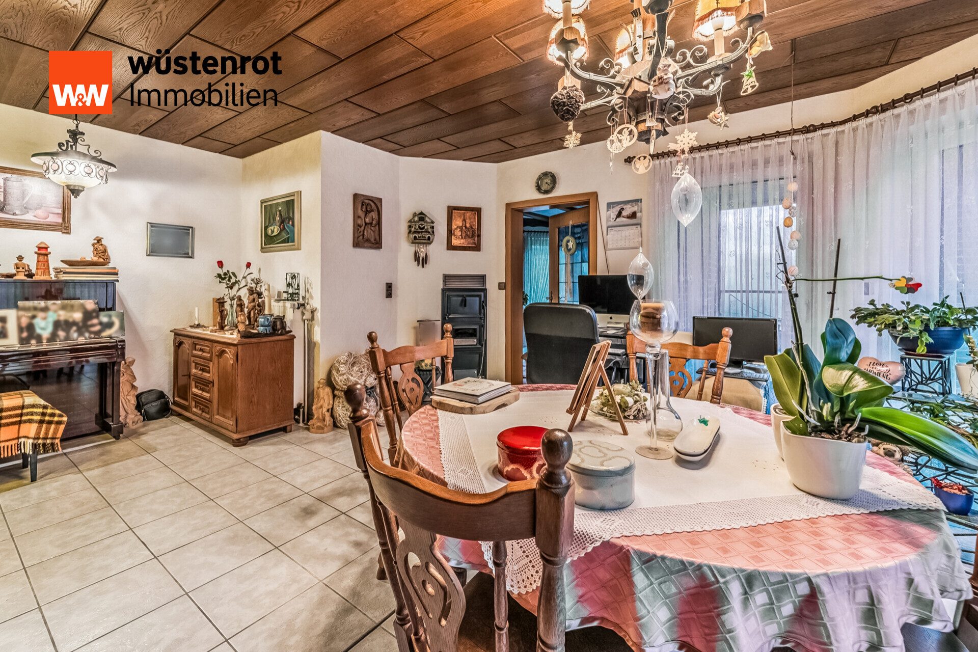 Immobilienangebot - Bösel - Alle - Geräumiges Wohnhaus mit Doppelgarage und vielfältigen Nutzungsmöglichkeiten in begehrter Wohnlage